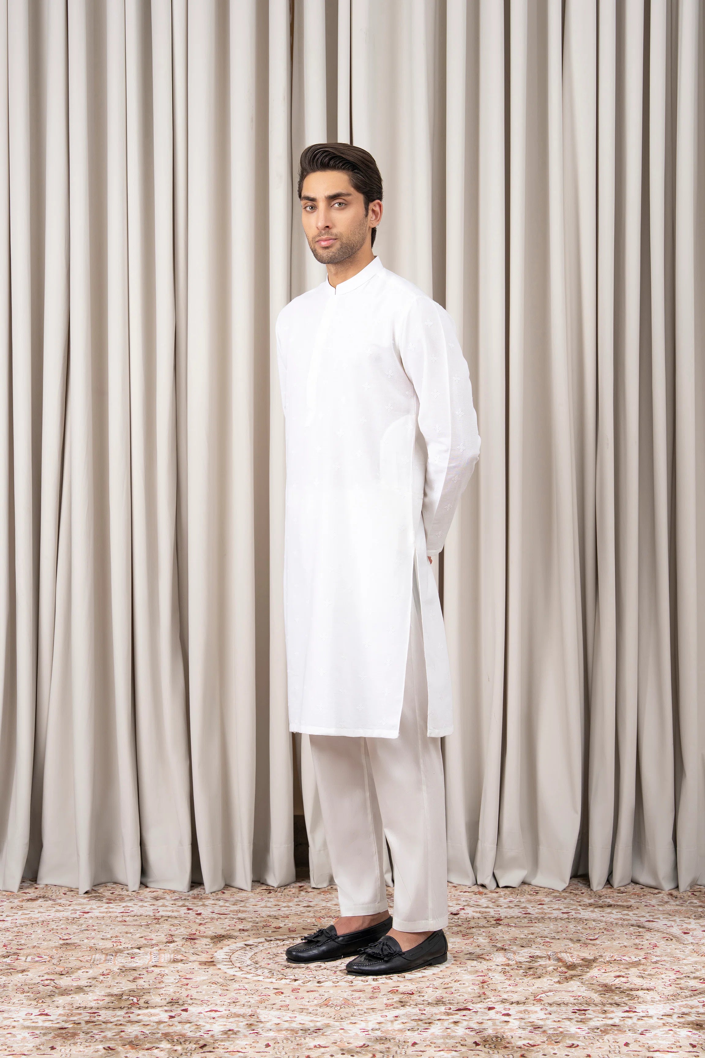 EMBROIDERED KURTA - SIGNATURE COLLECTION WHITE