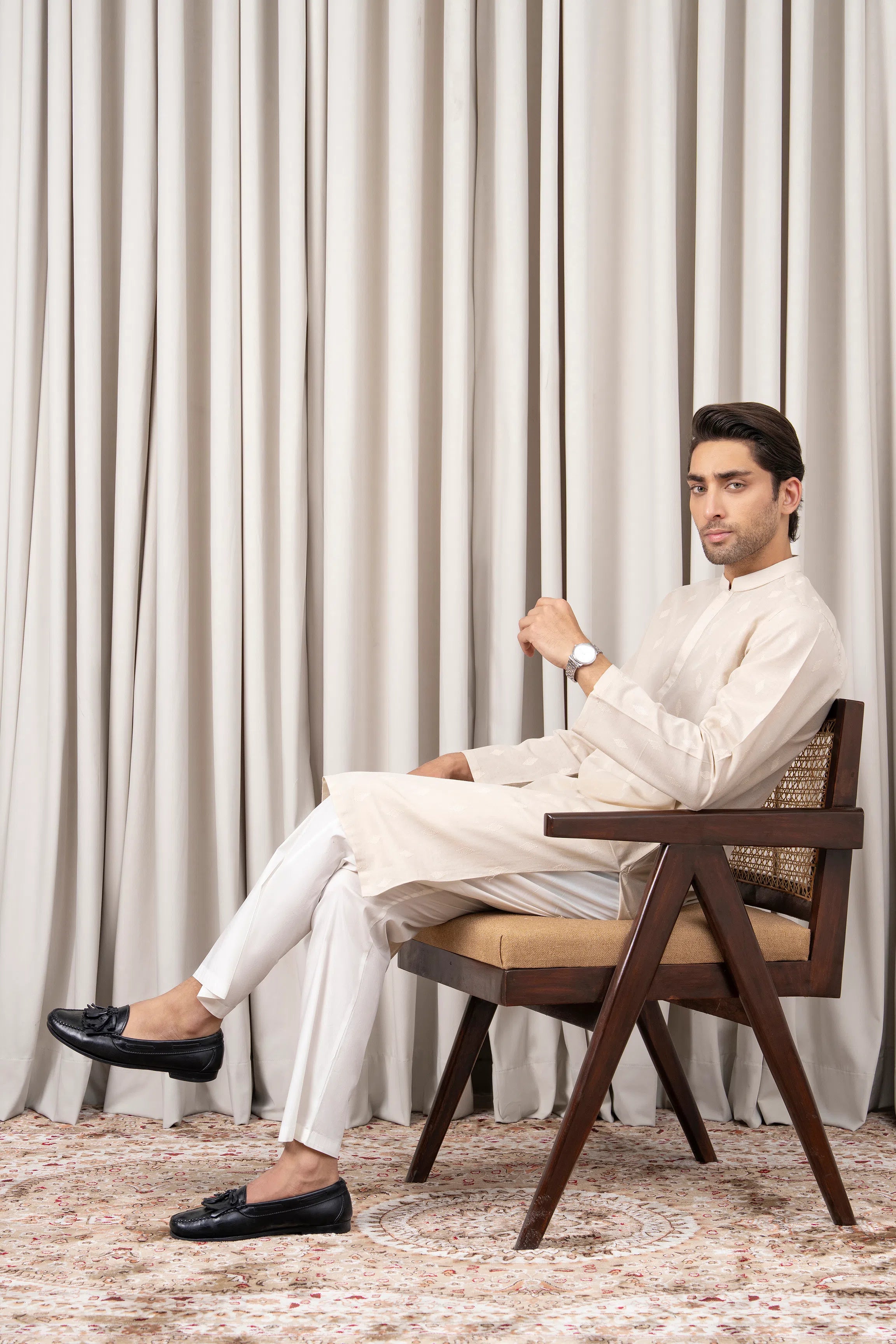 EMBROIDERED KURTA - SIGNATURE COLLECTION CREAM