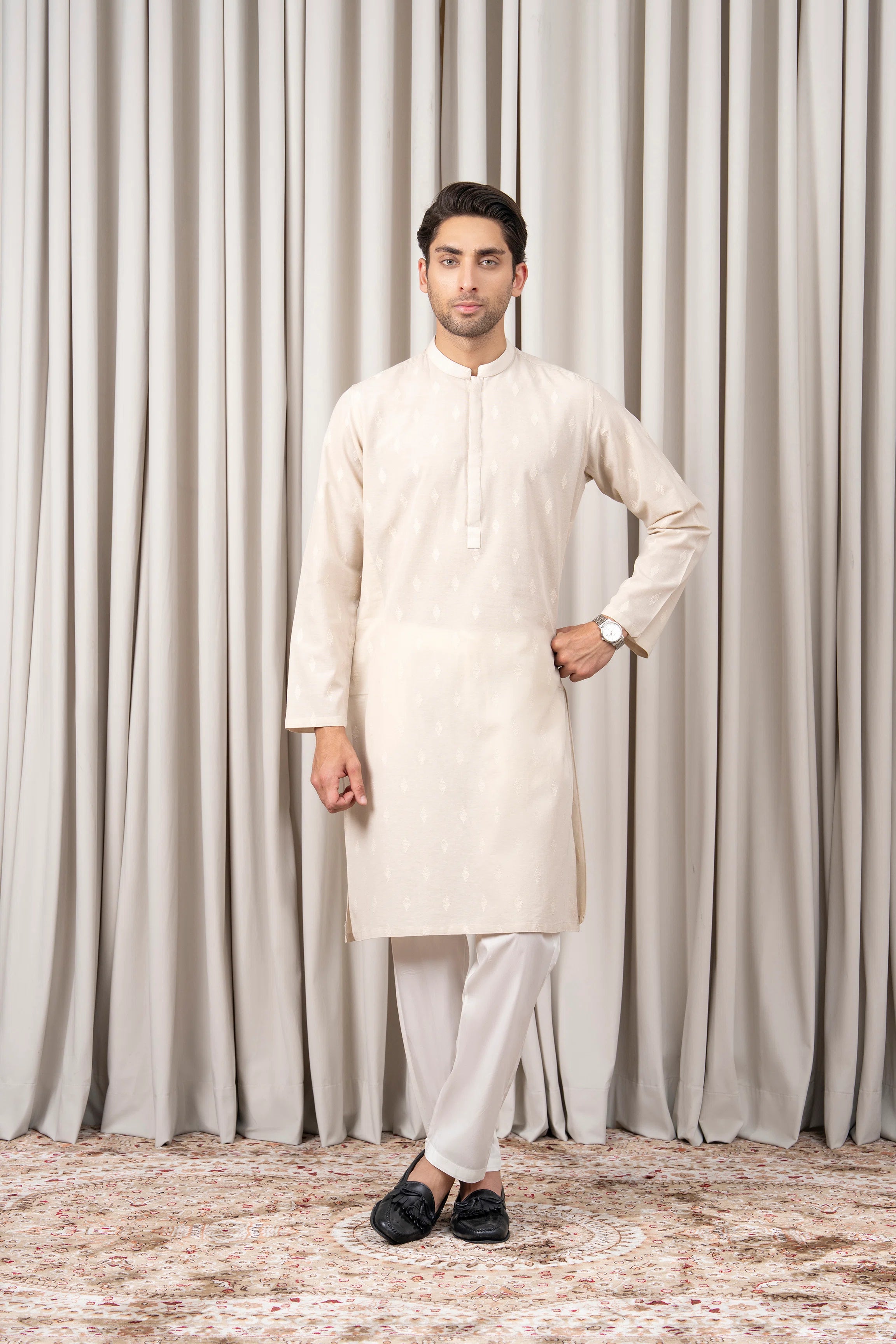 EMBROIDERED KURTA - SIGNATURE COLLECTION CREAM