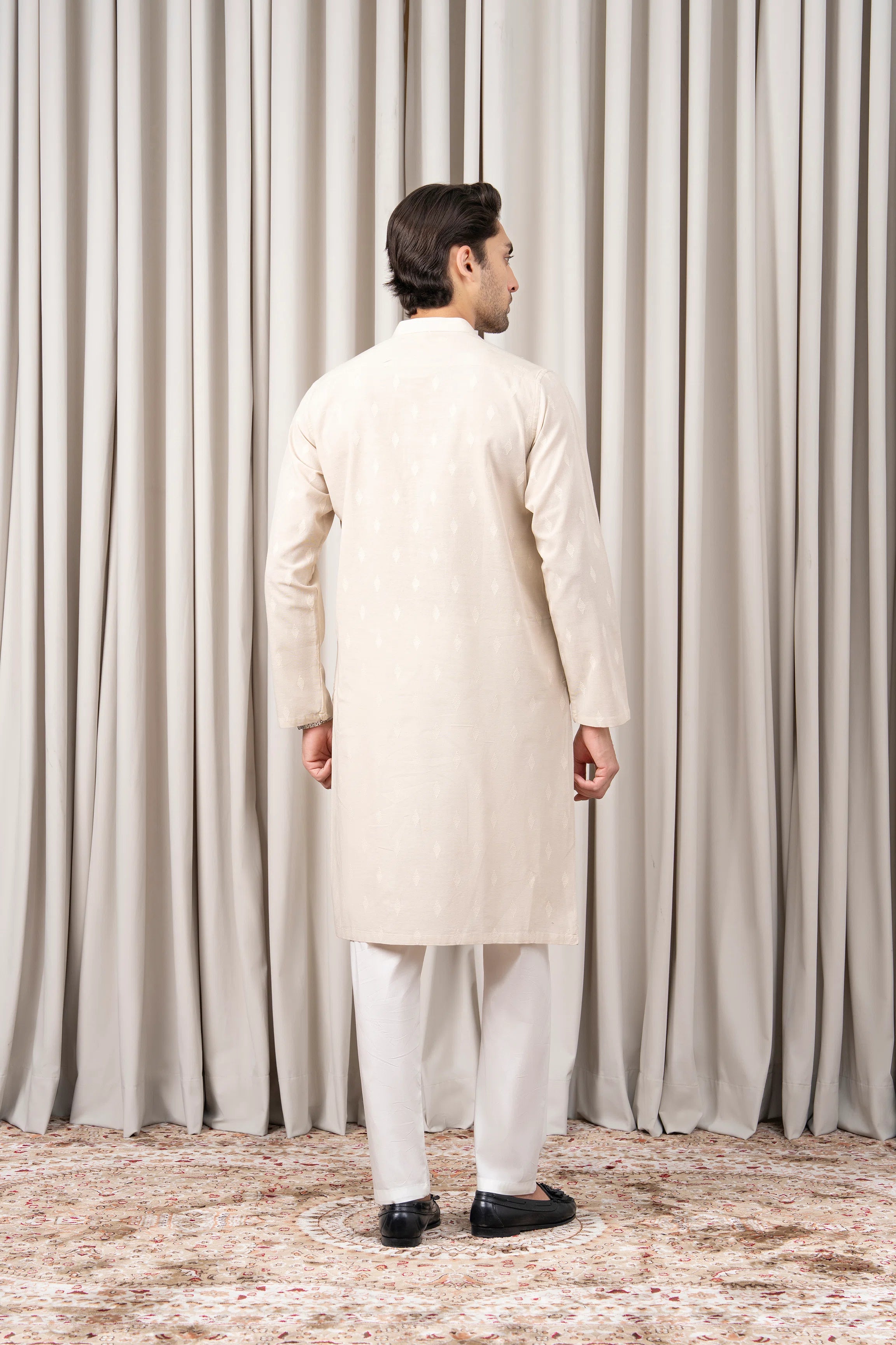 EMBROIDERED KURTA - SIGNATURE COLLECTION CREAM