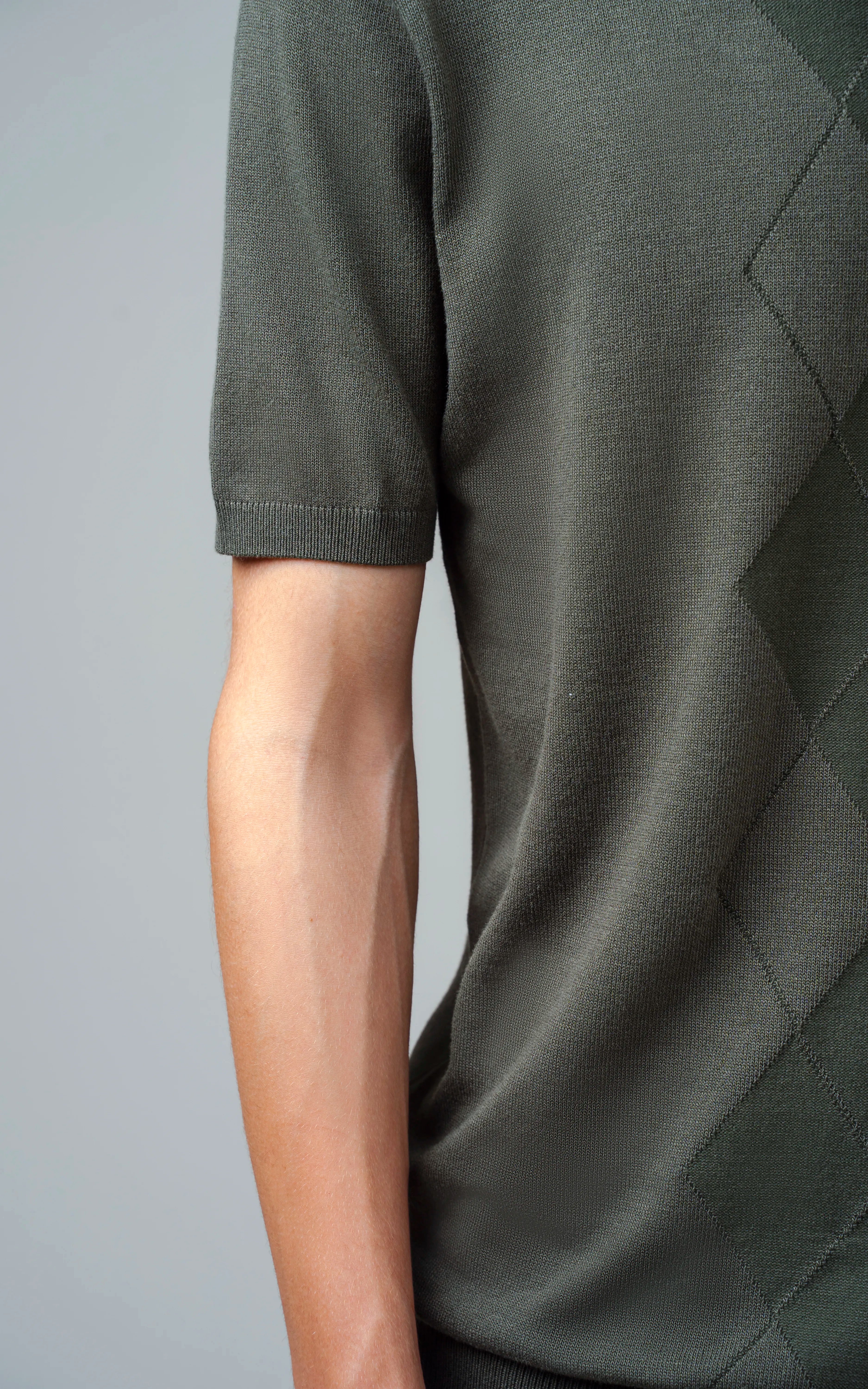 KNITTED CREW NECK T SHIRT OLIVE