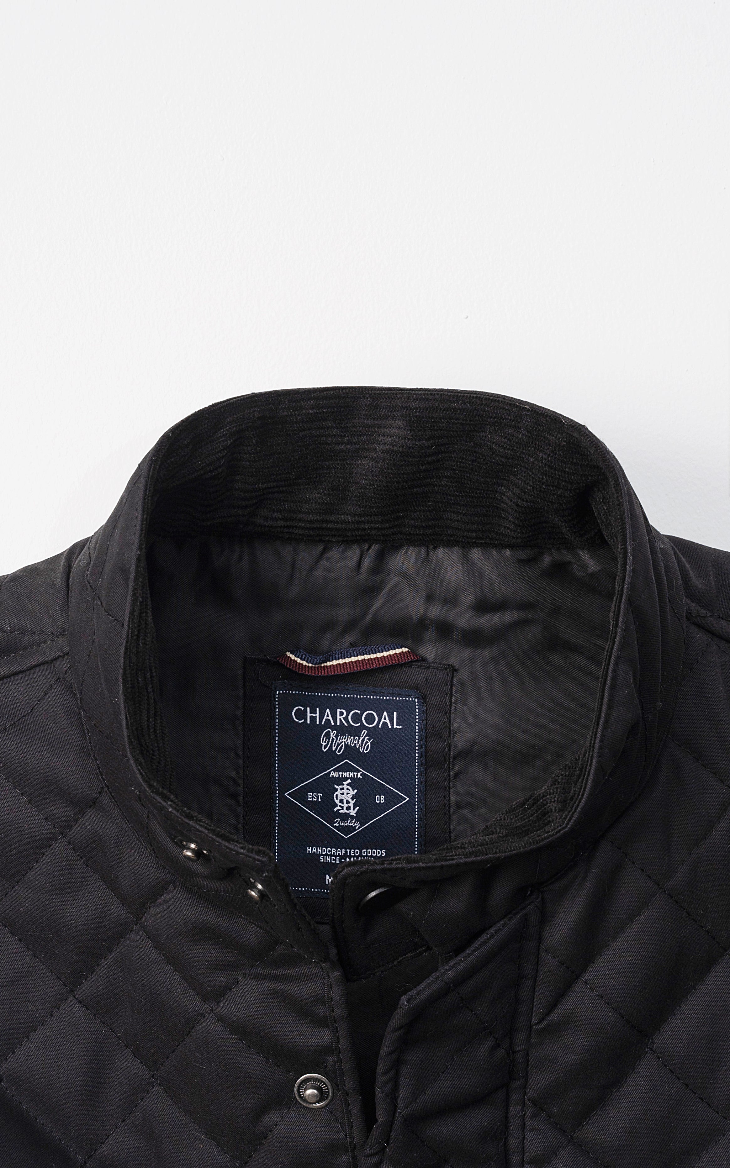 QUILTED SLEEVELESS JACKET BLACK 2