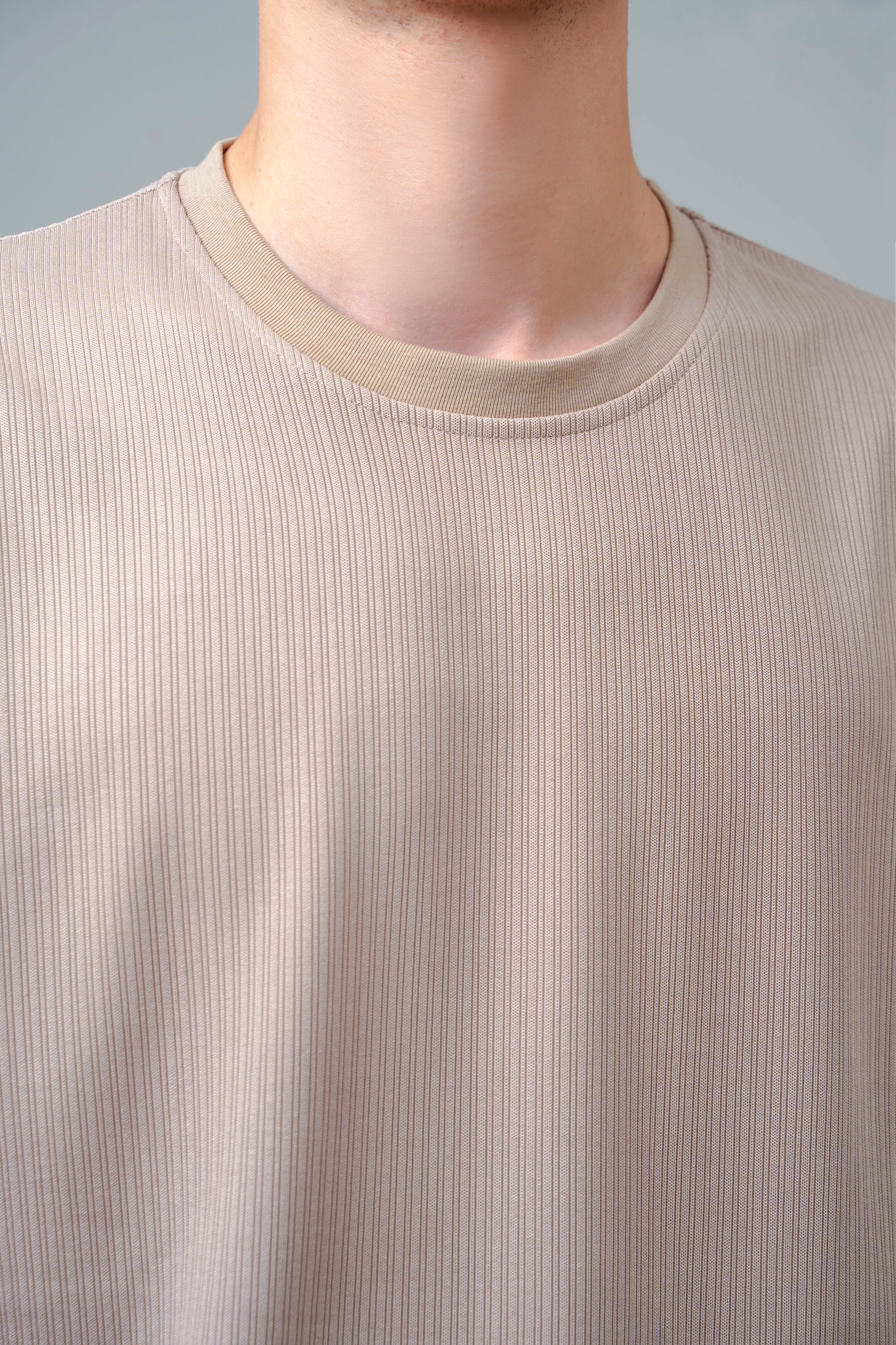 SELF STRIPED CREW NECK T SHIRT KHAKI