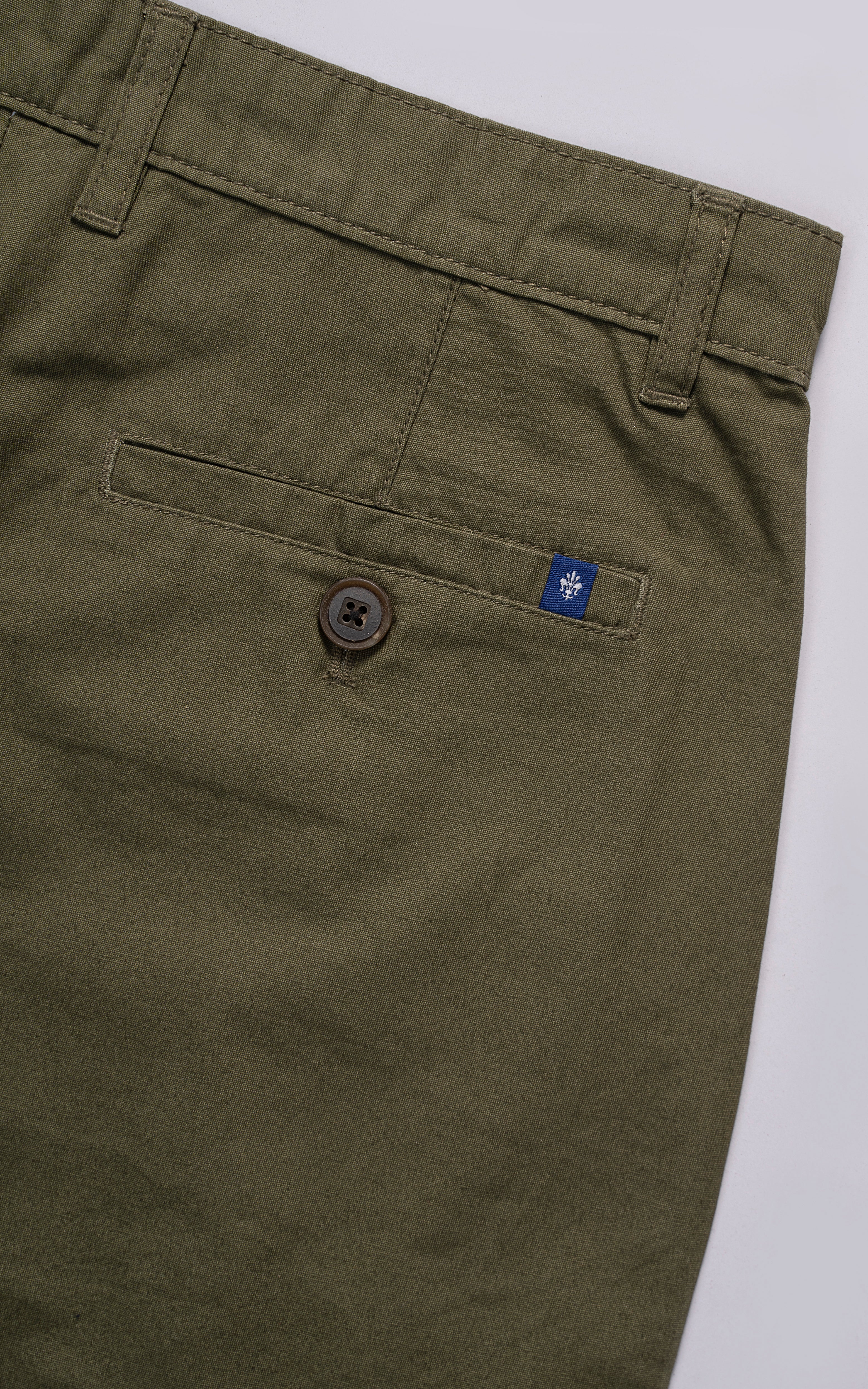 SHORTS OLIVE