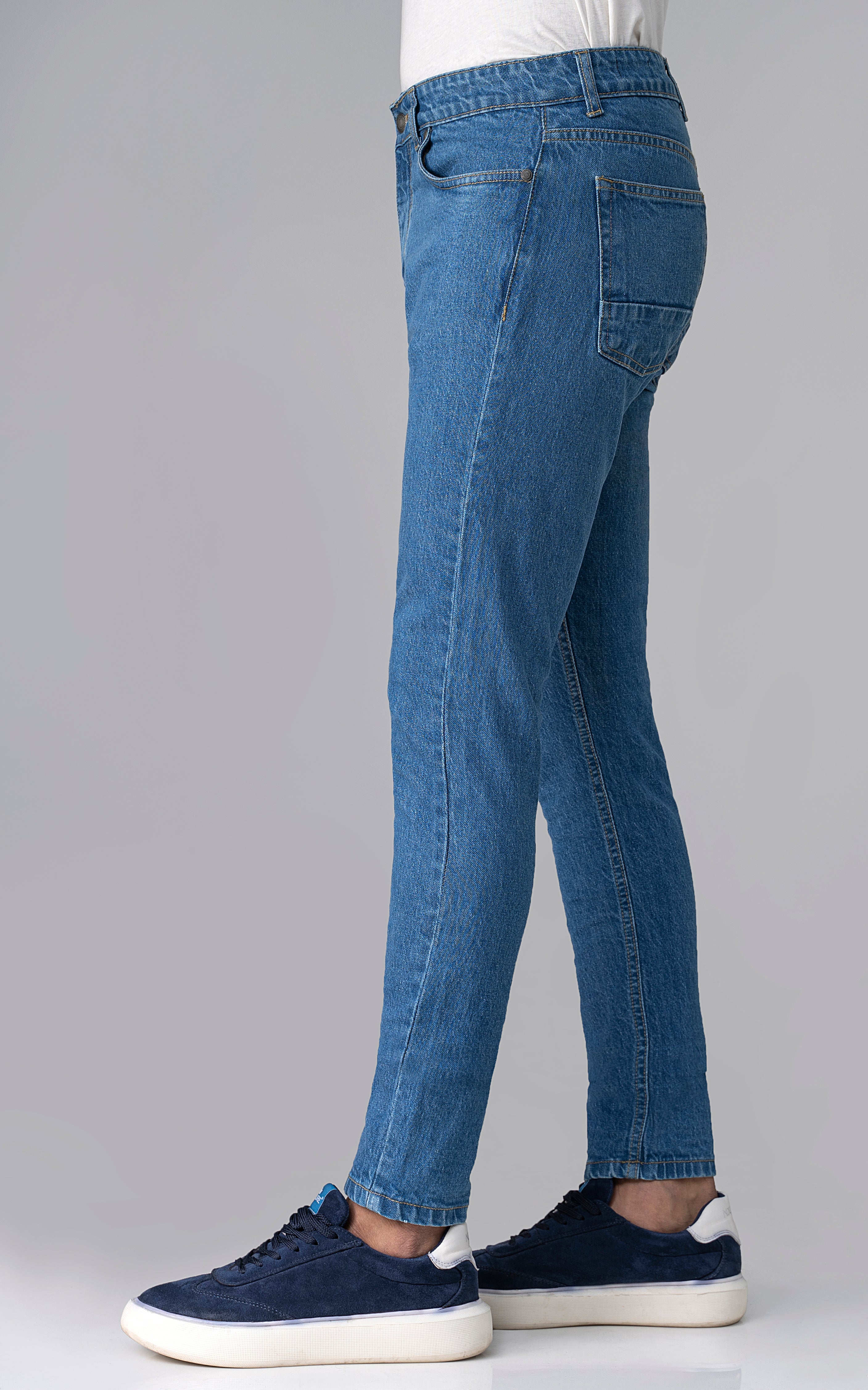 JEAN SLIM FIT LIGHT BLUE