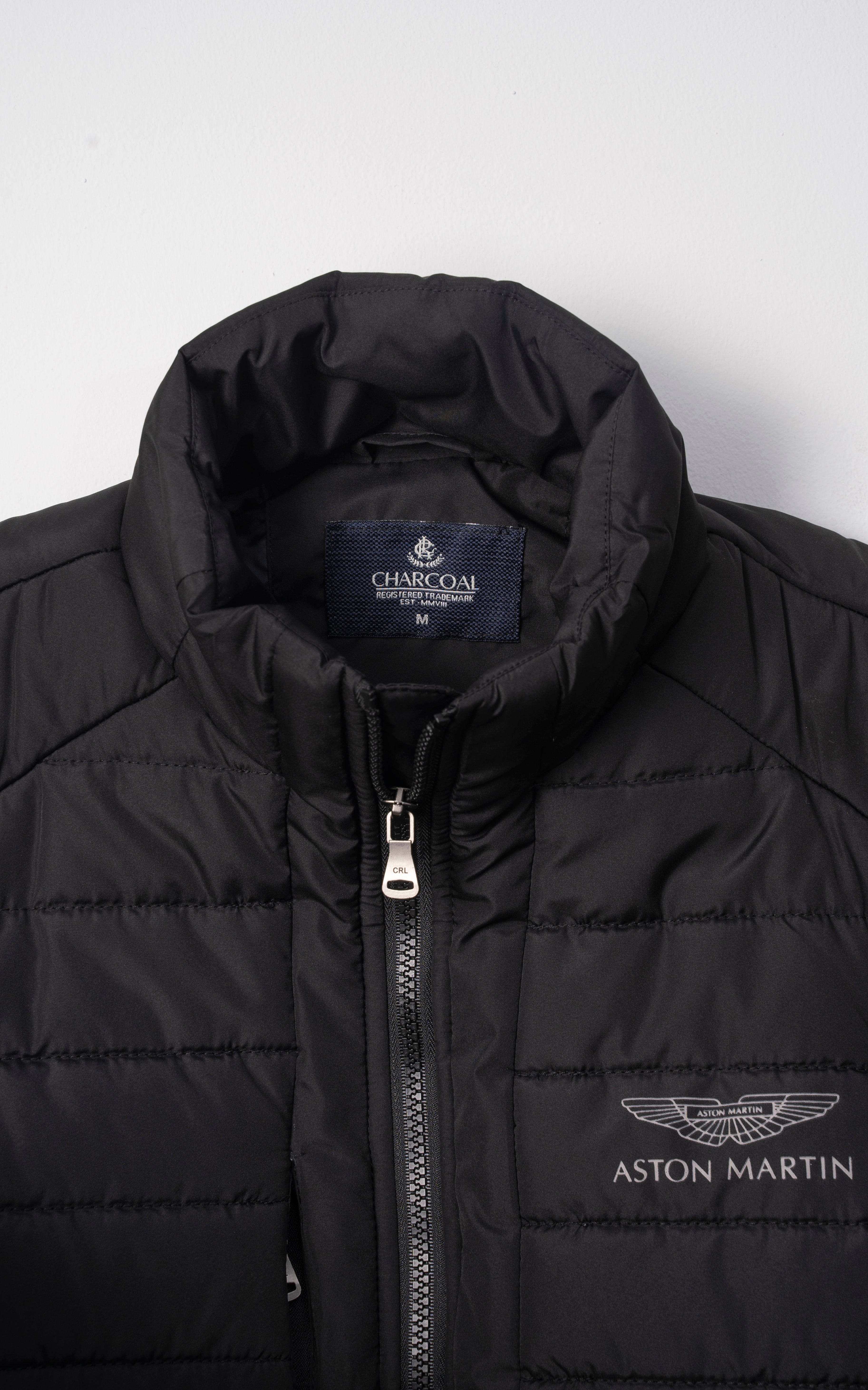 SIGNATURE SLEEVELESS JACKET BLACK