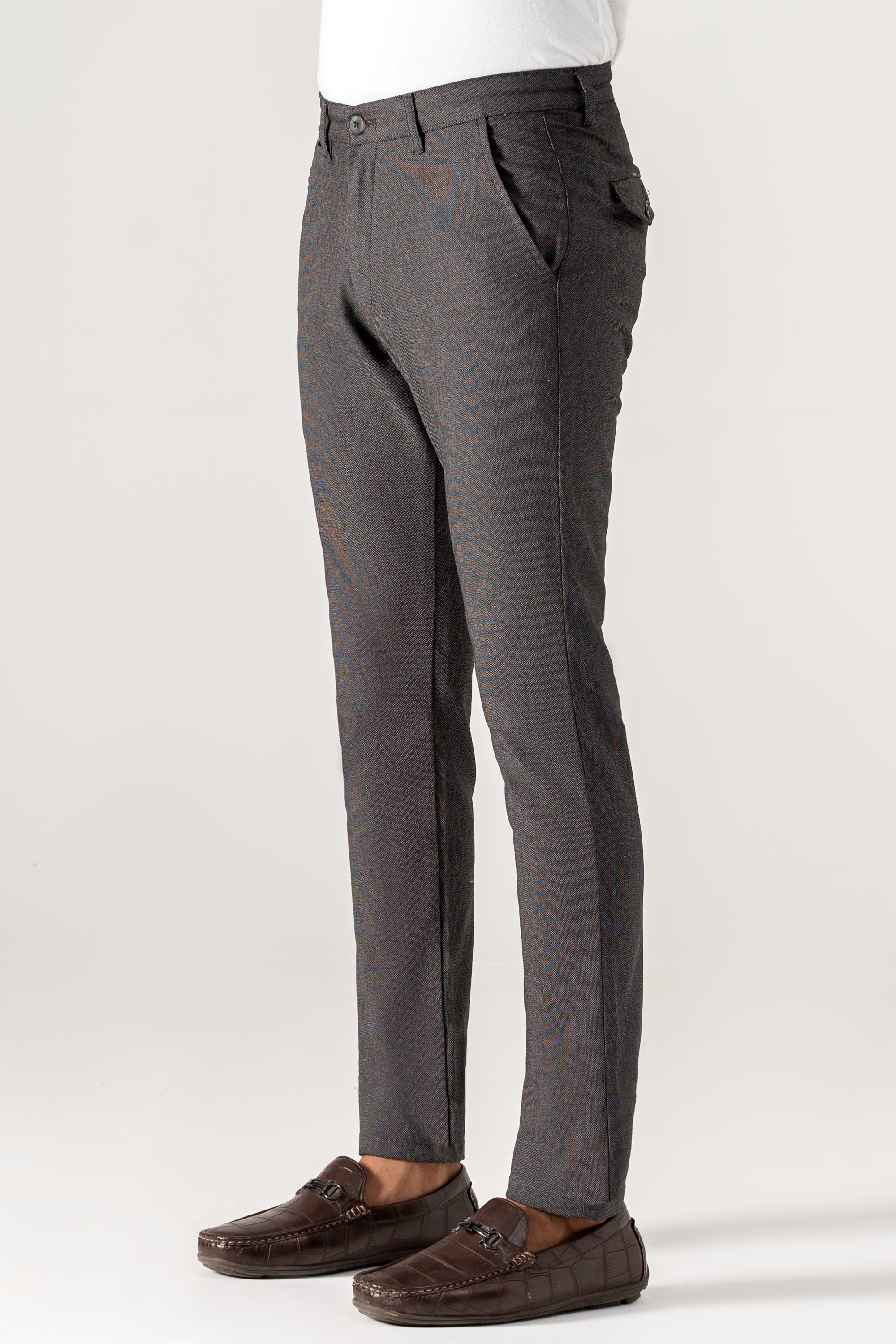 Charcoal textured pants with rear pocket and slim straight cut