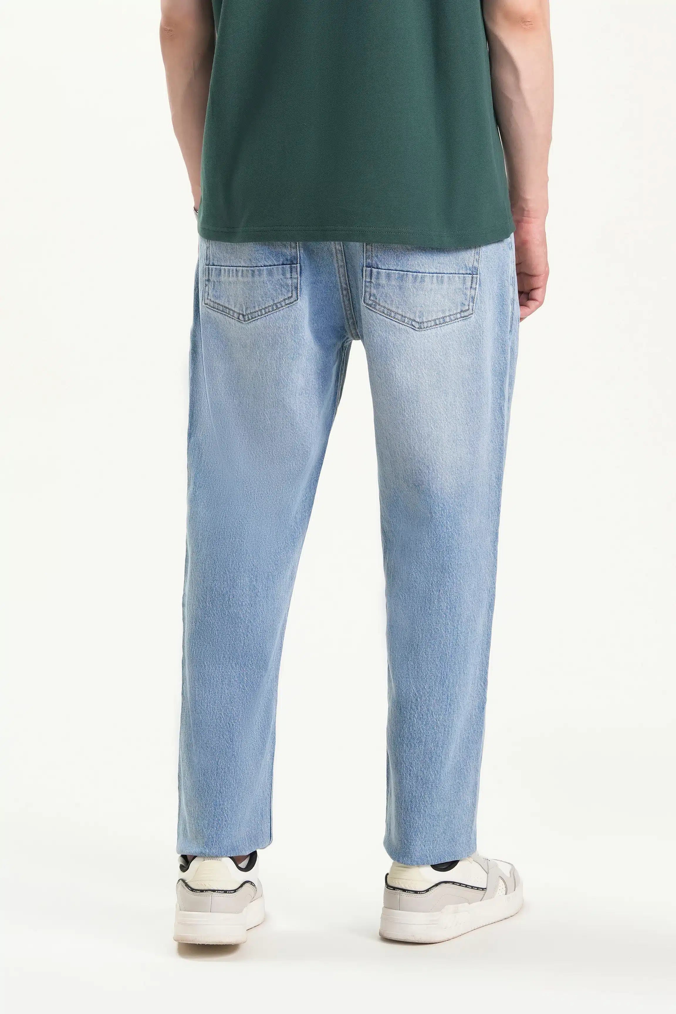 JEANS STRAIGHT FIT LIGHT BLUE