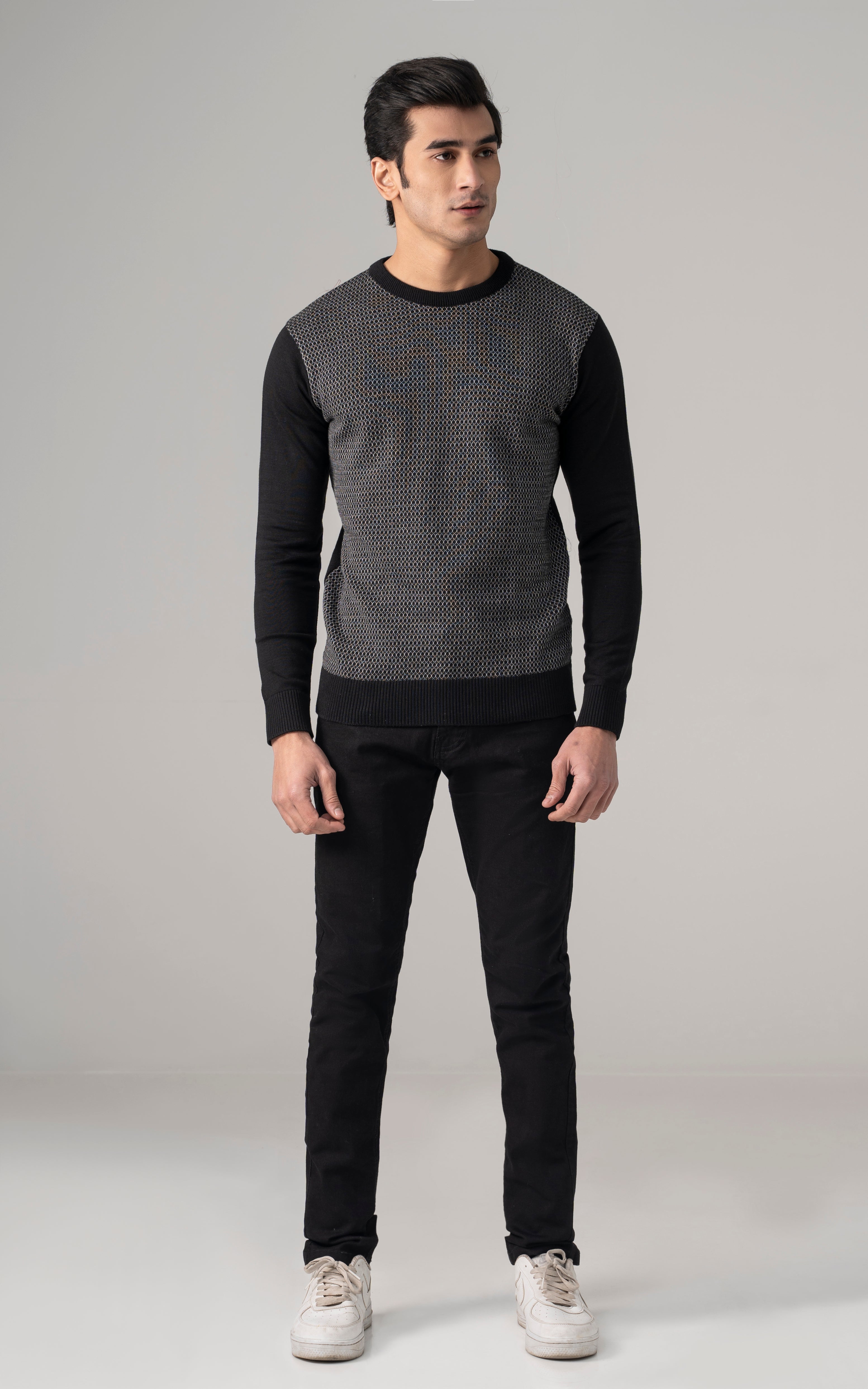 TEXTURED CREW NECK SWEATER BLACK
