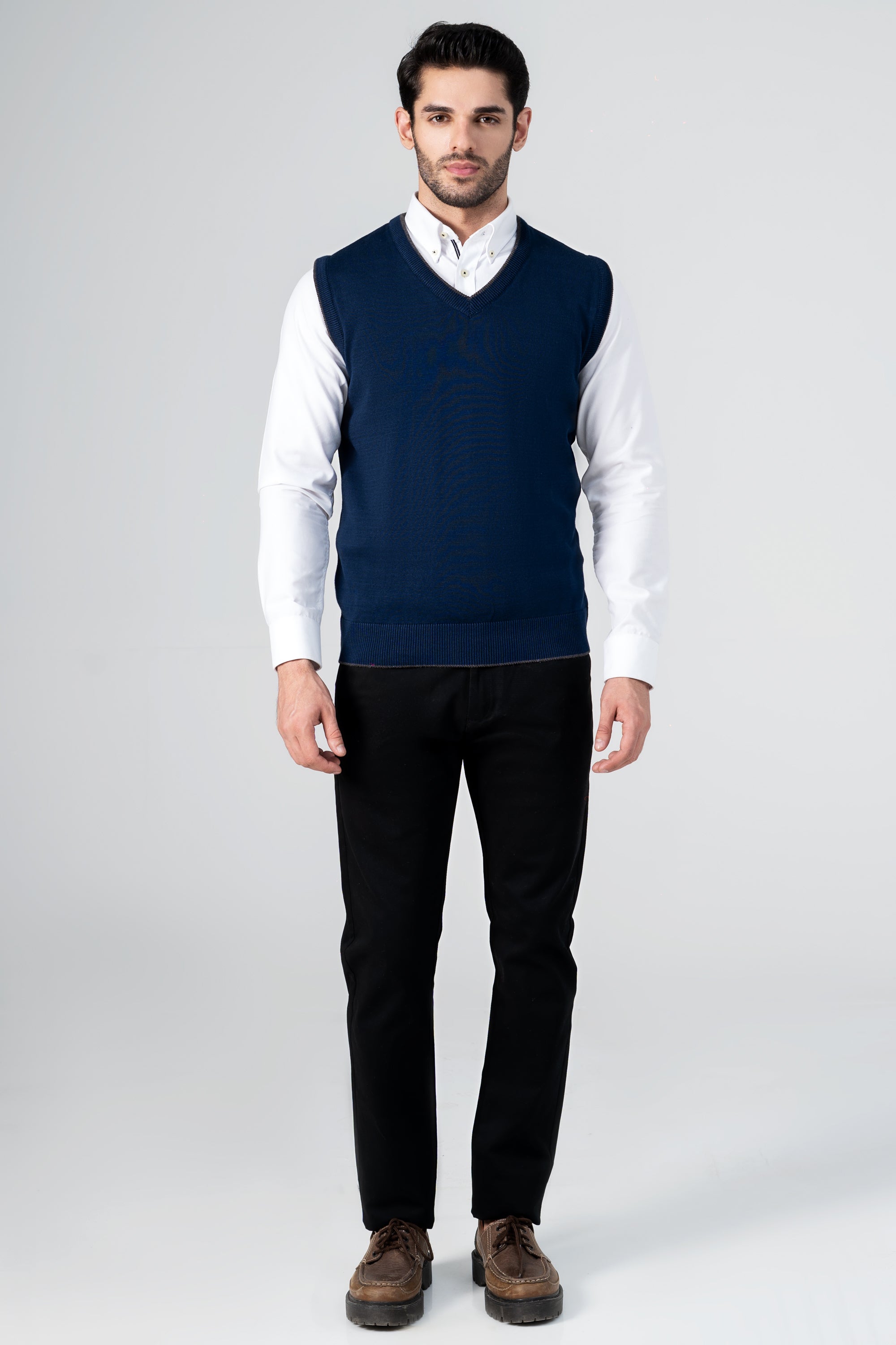 SLEEVELESS V Neck SWEATER NAVY