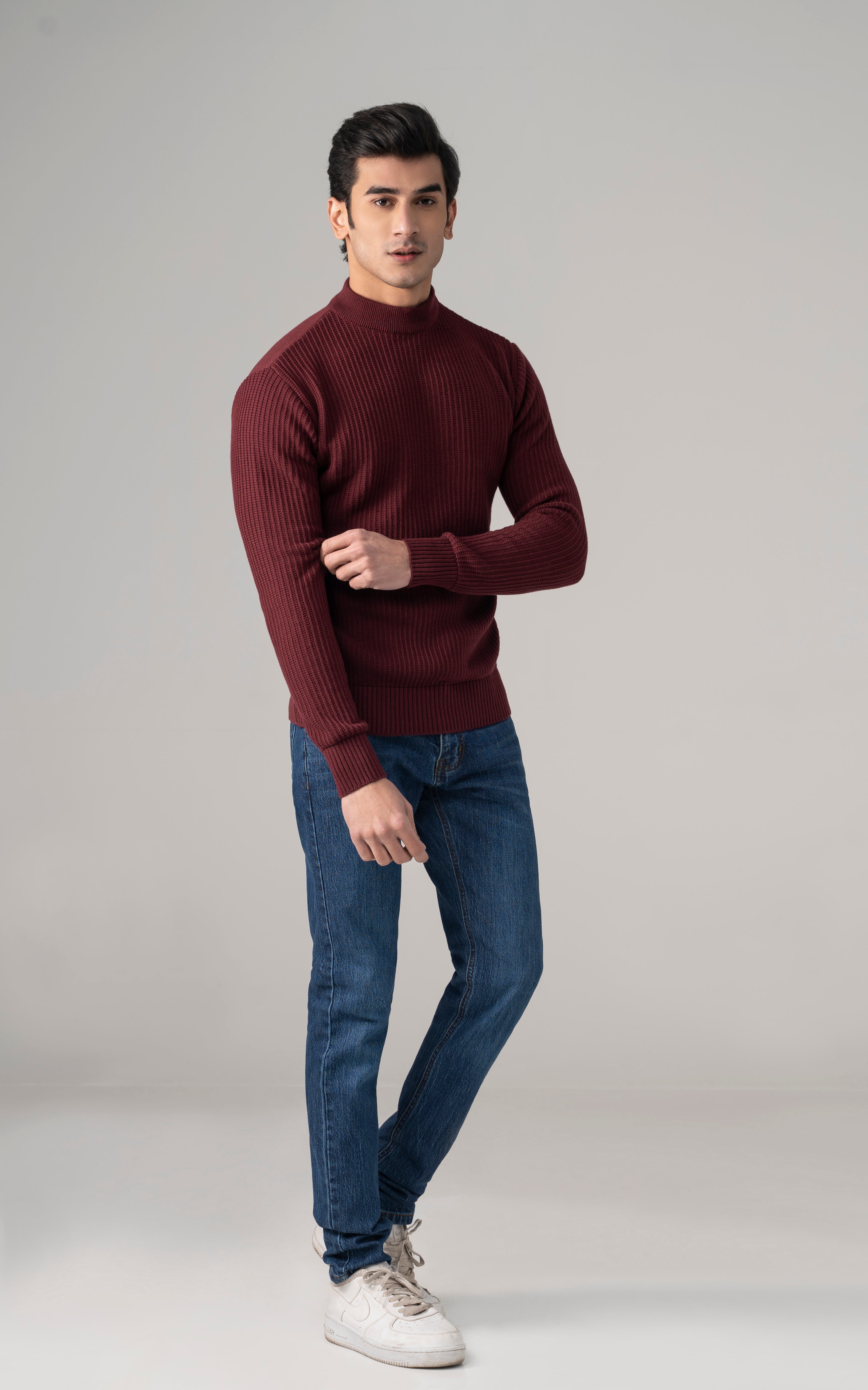 Knitted Mock Neck Maroon