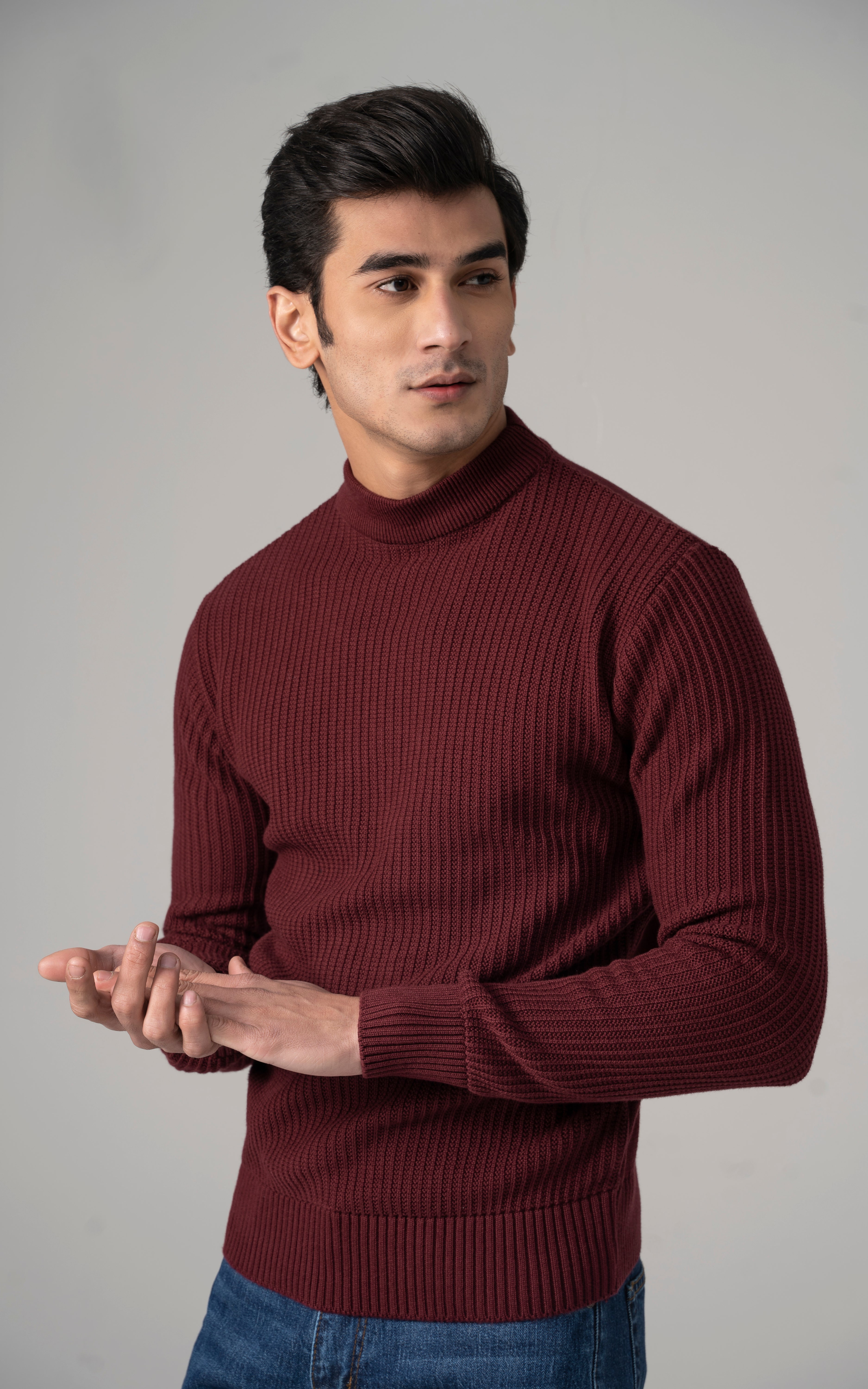 Knitted Mock Neck Maroon