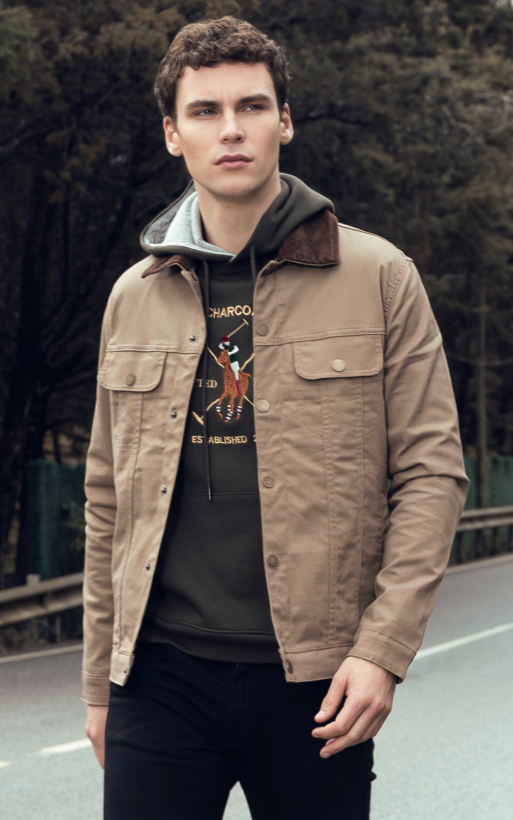 Textured button-up collar jacket in khaki with button front and two chest flap pockets