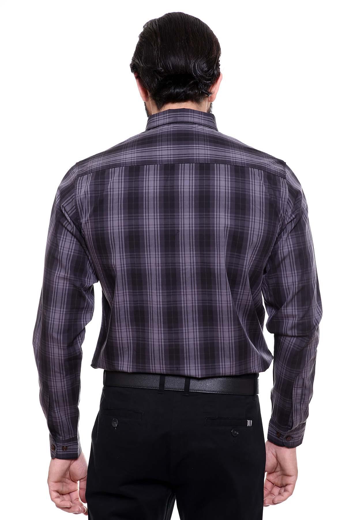 Slim-fit black-and-grey plaid full-sleeve casual shirt, back view with yoke and buttons
