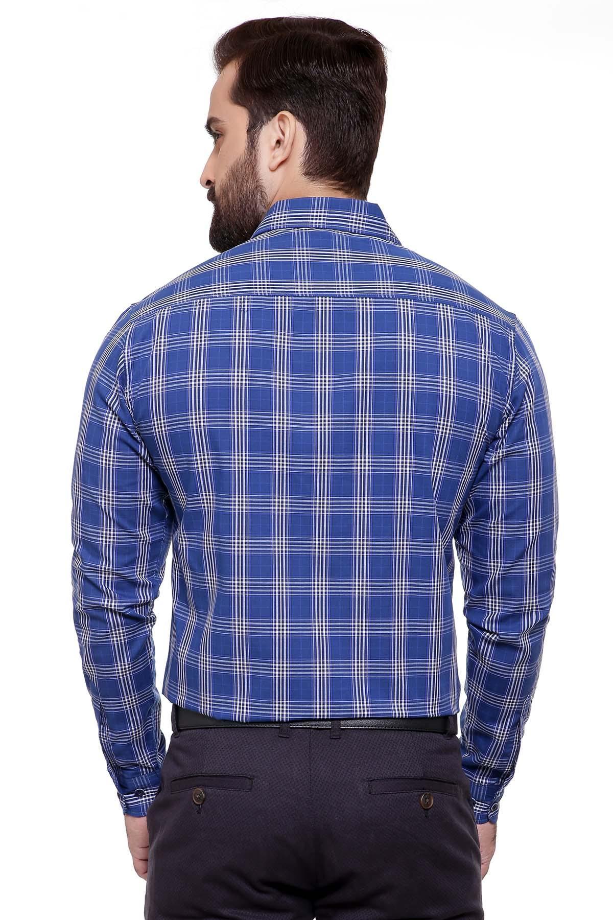 Slim-fit blue check full-sleeve shirt, back view with button-down collar