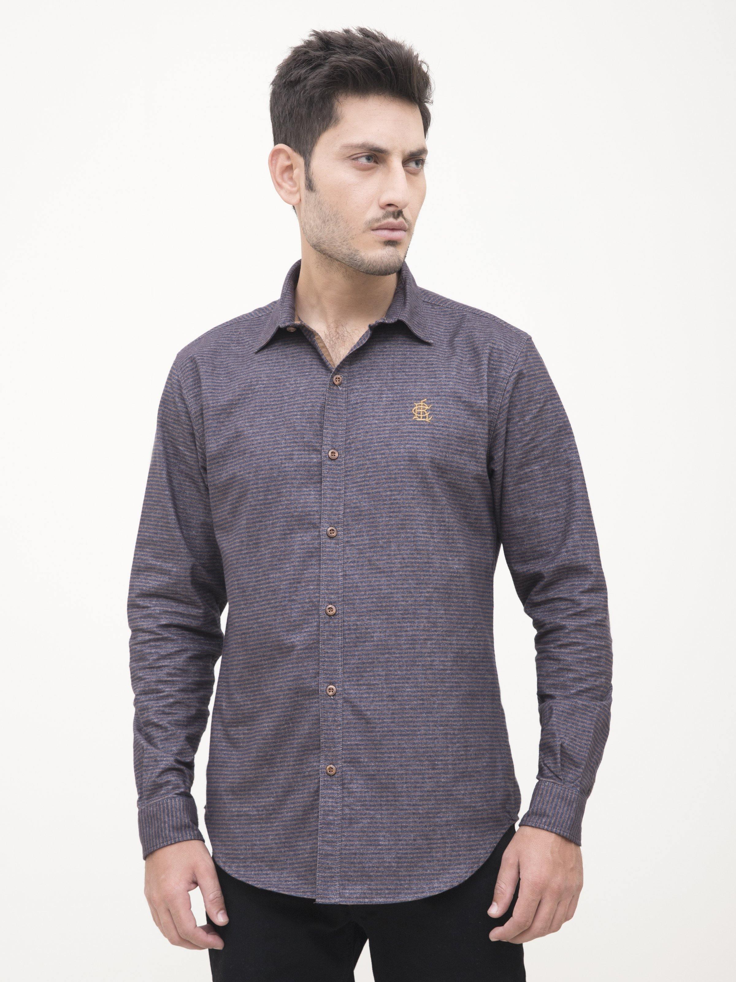 Casual long-sleeve shirt, dark blue; button-down collar; chest logo