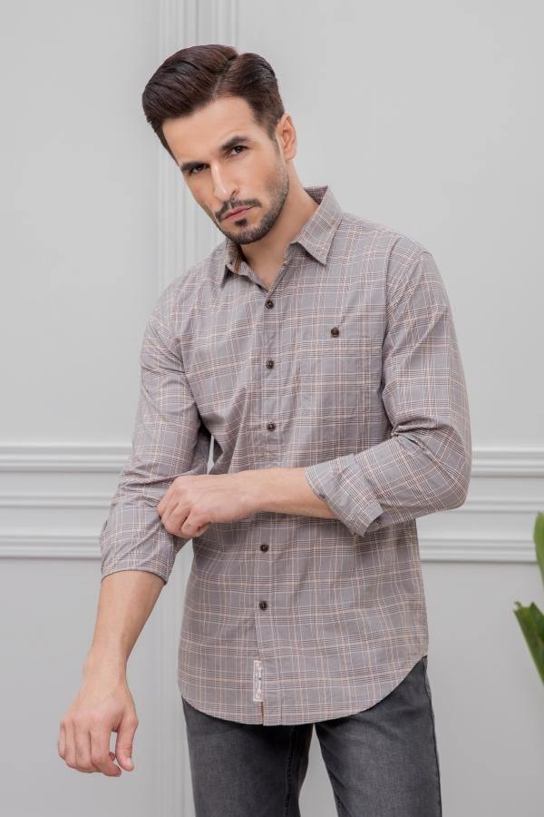 Men's slim-fit grey check casual shirt with full sleeves and button front
