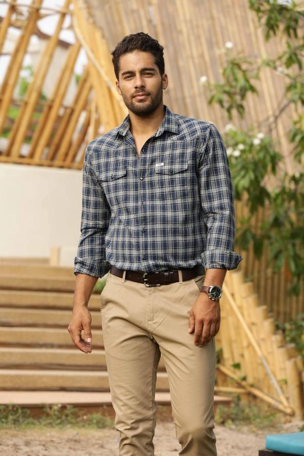 Navy blue check casual full-sleeve button-up shirt with collar