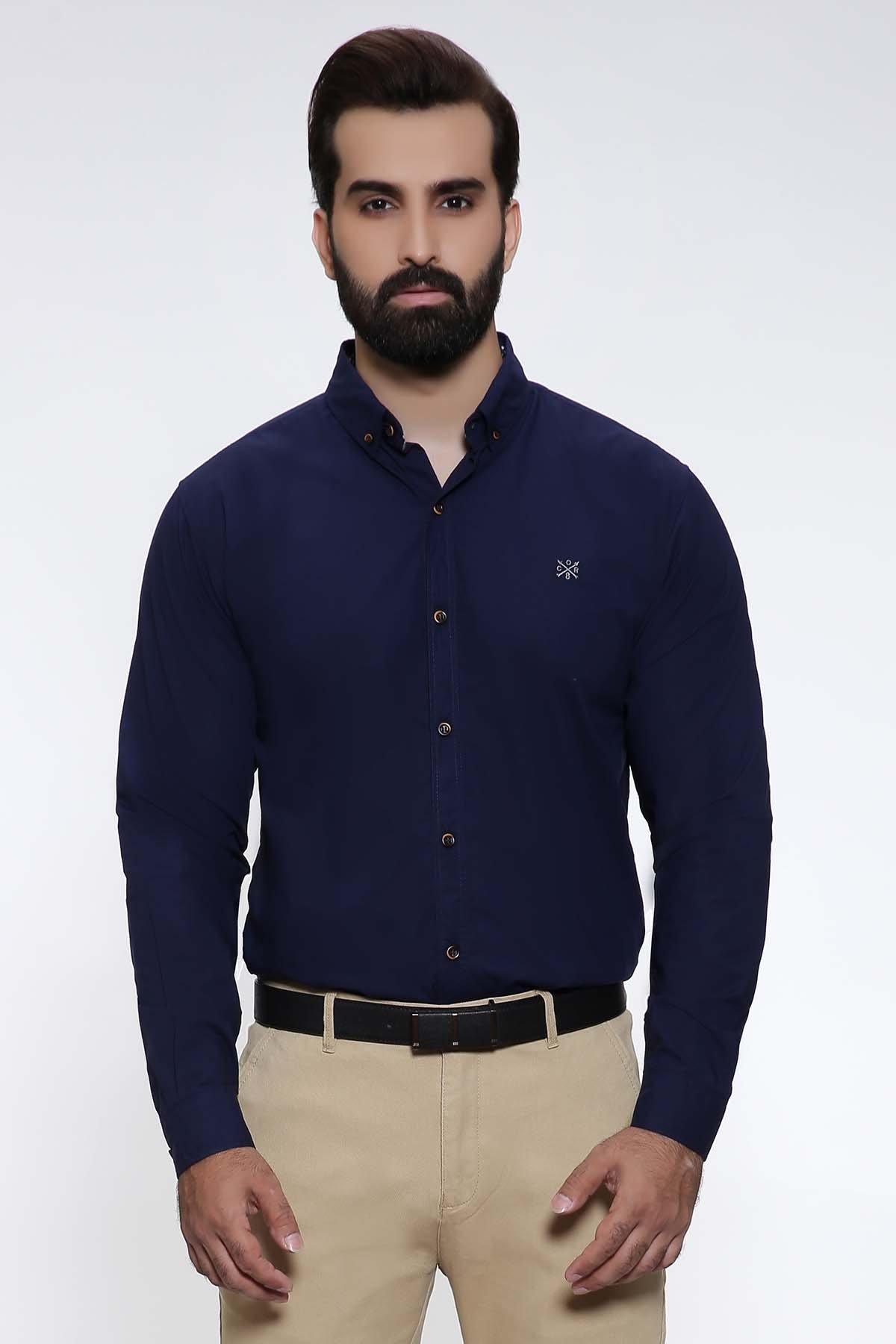 Navy slim-fit full-sleeve casual shirt with button-up collar