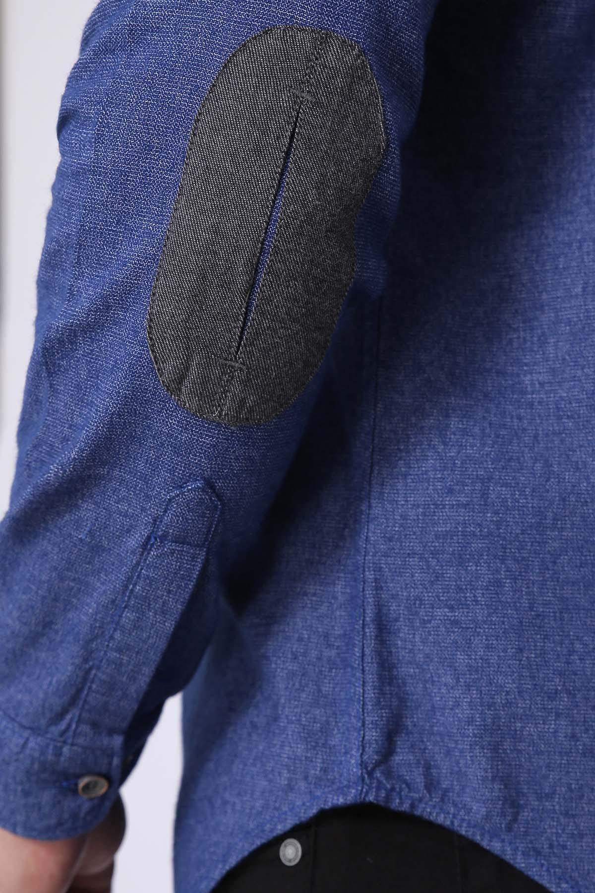 Blue slim-fit long-sleeve casual shirt, buttoned cuff detail