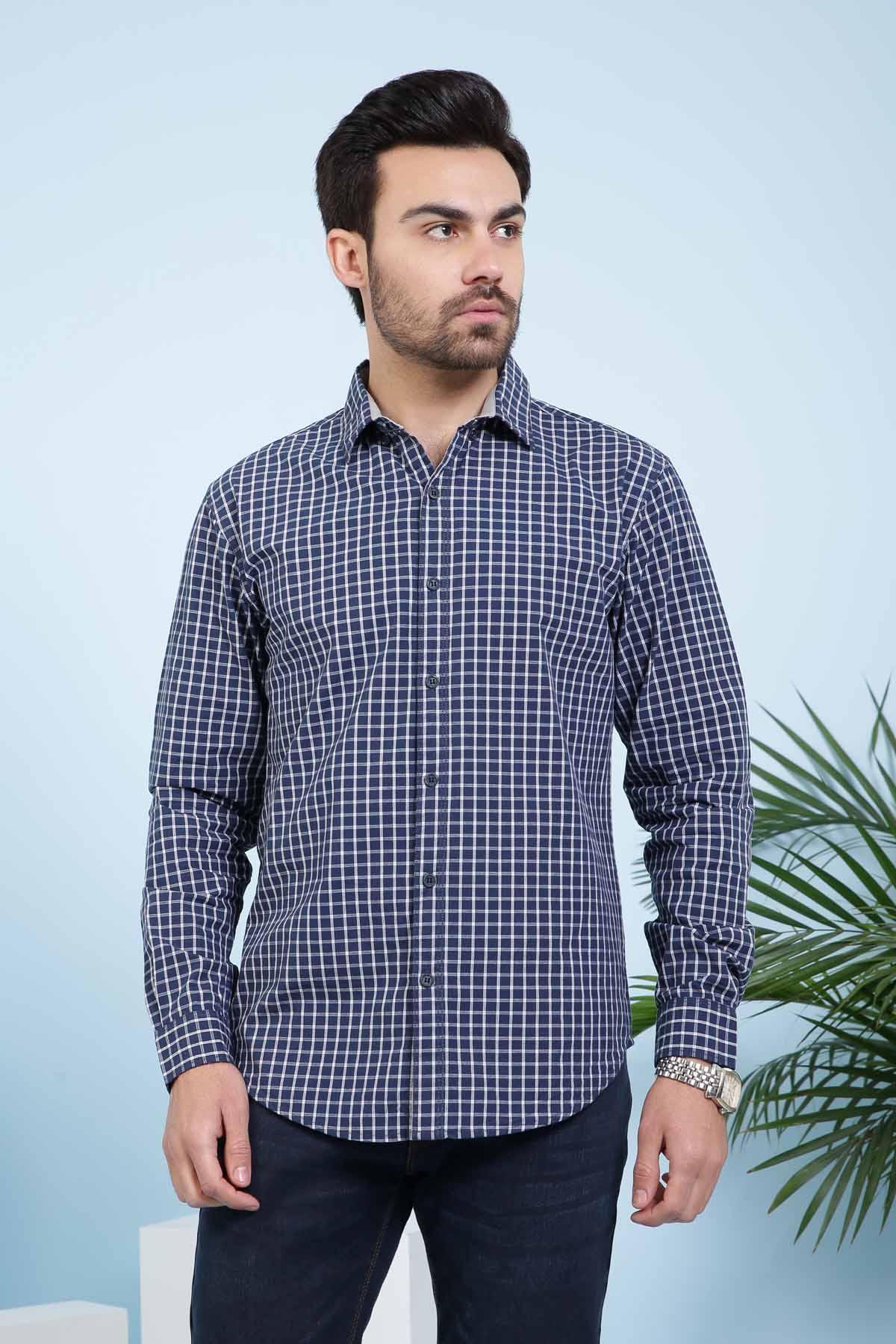 Slim-fit navy check casual shirt with full sleeves, button front