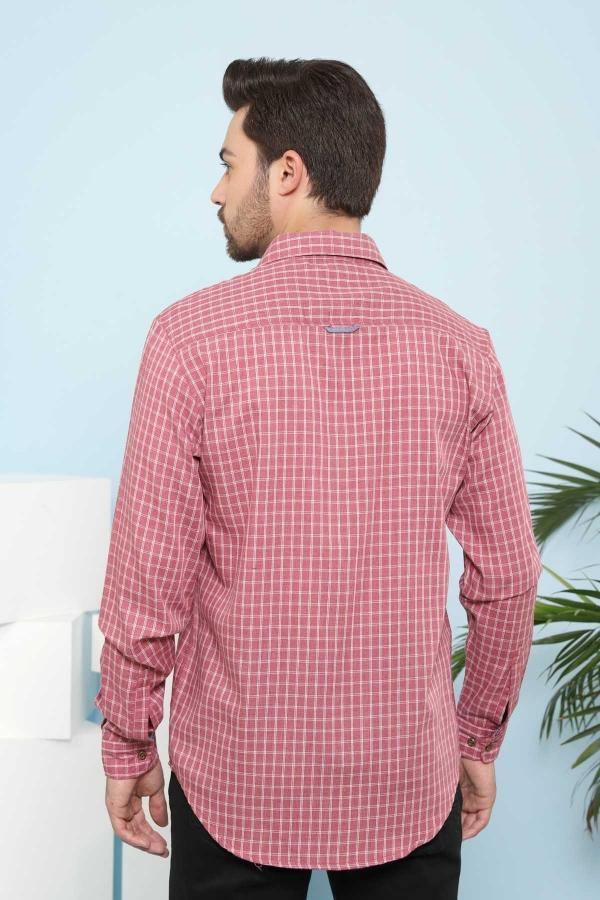 Reddish red check slim-fit full-sleeve shirt, back view