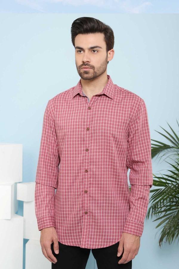 Reddish red check slim-fit full-sleeve casual shirt with button-down collar and front buttons