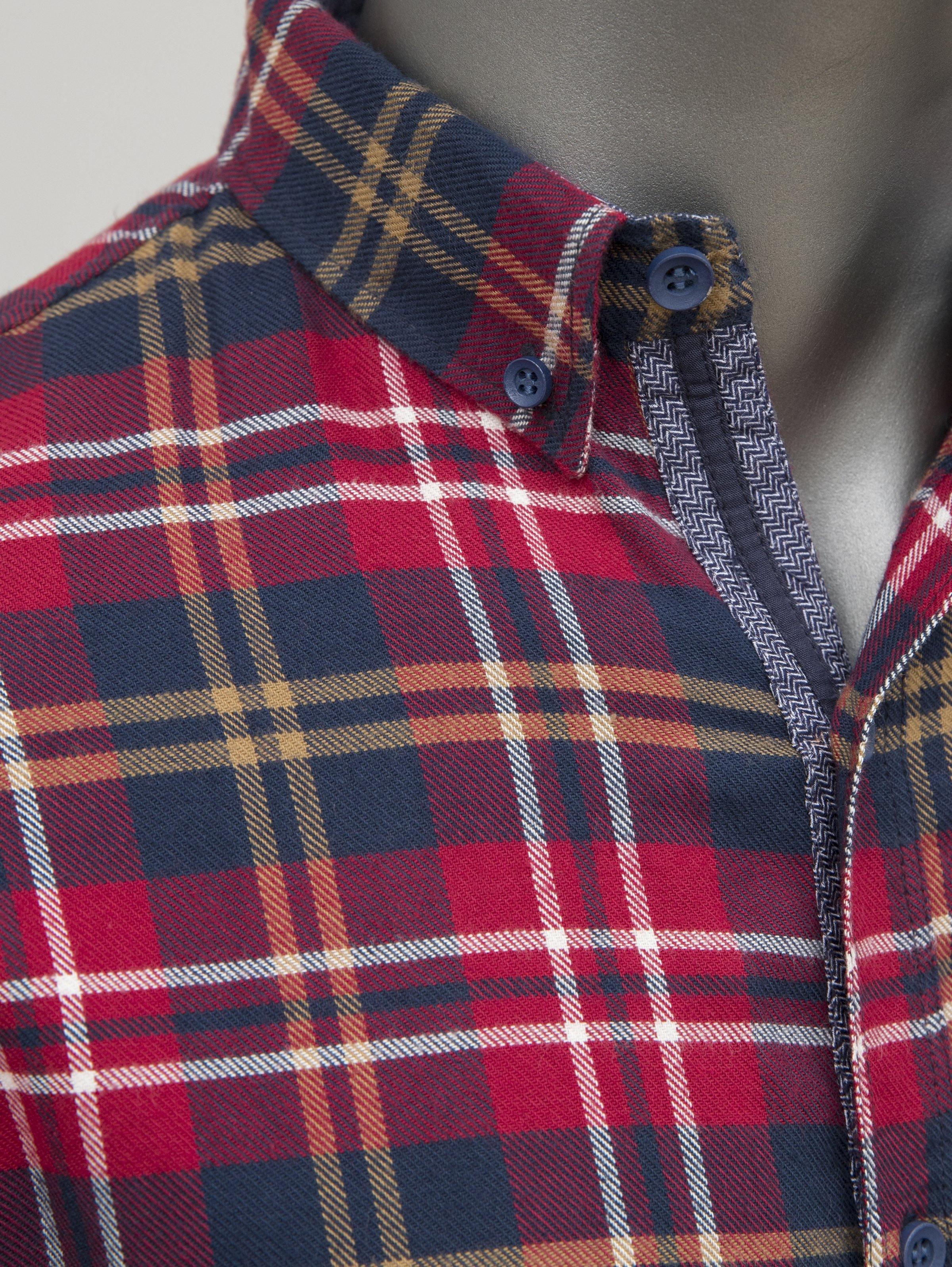 Plaid full-sleeve shirt cuff and collar, buttoned yoke, red navy tan check