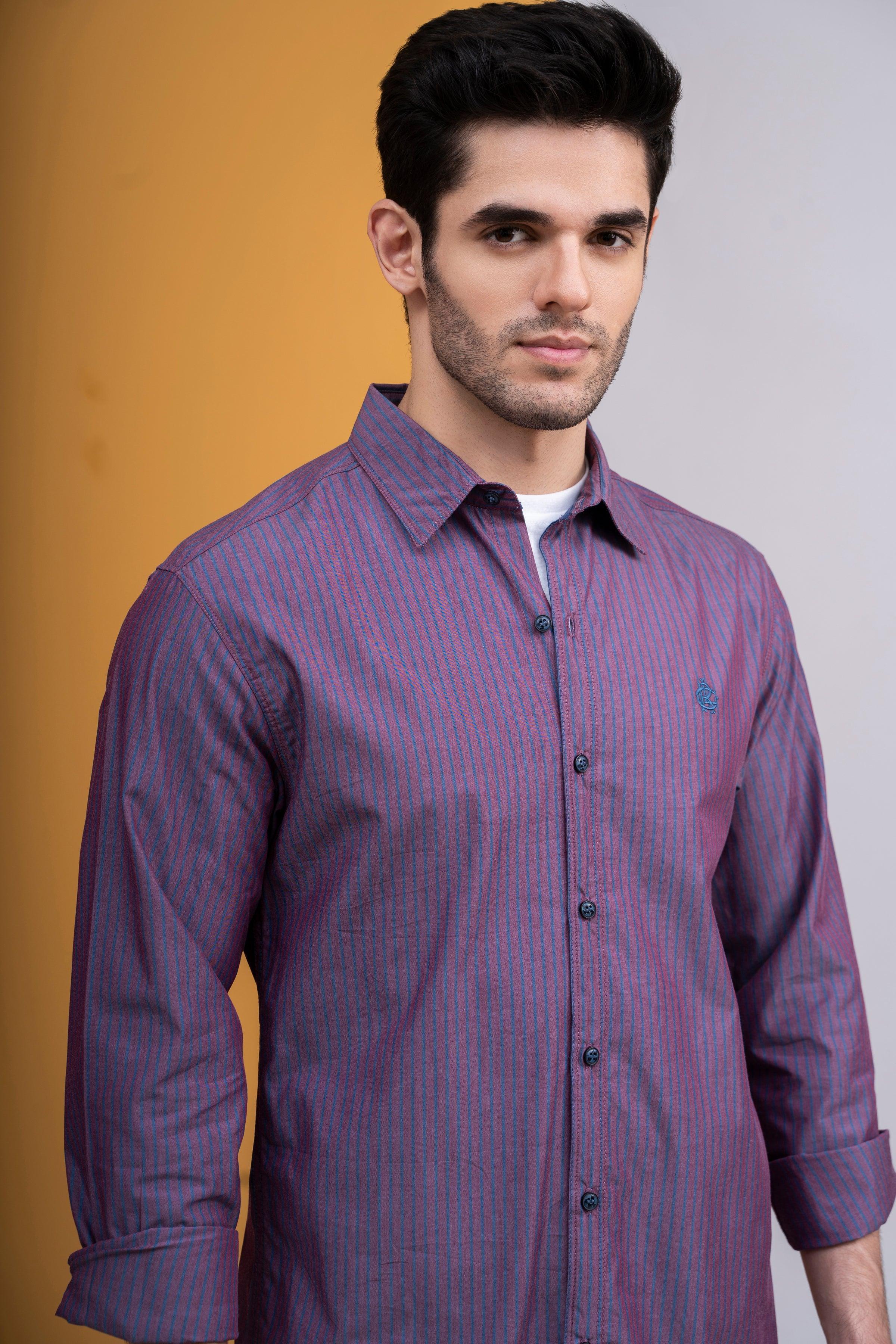 Men's red wine casual button-up shirt close-up, point collar and front buttons