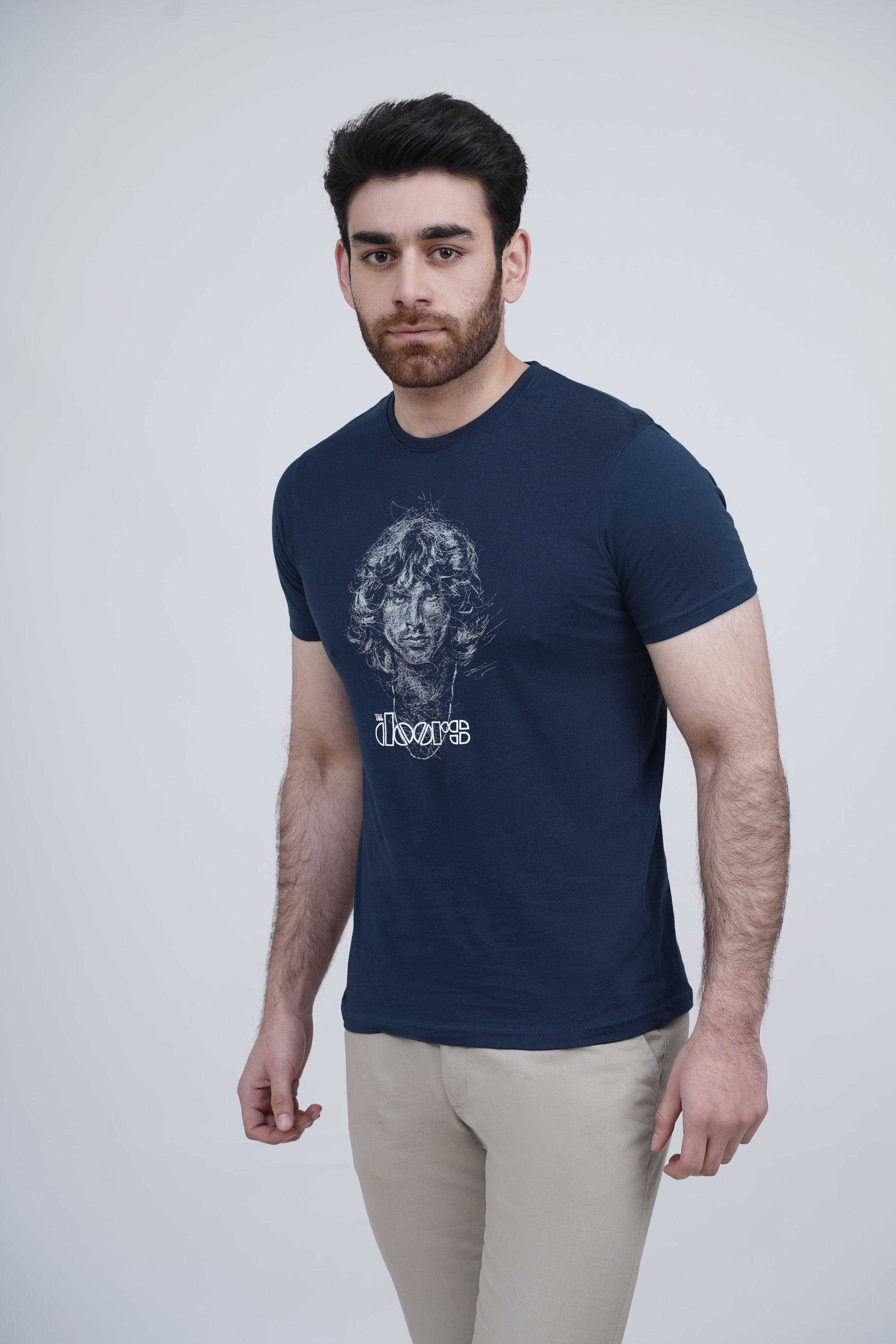 Men's dark blue graphic T-shirt with chest face graphic and short sleeves