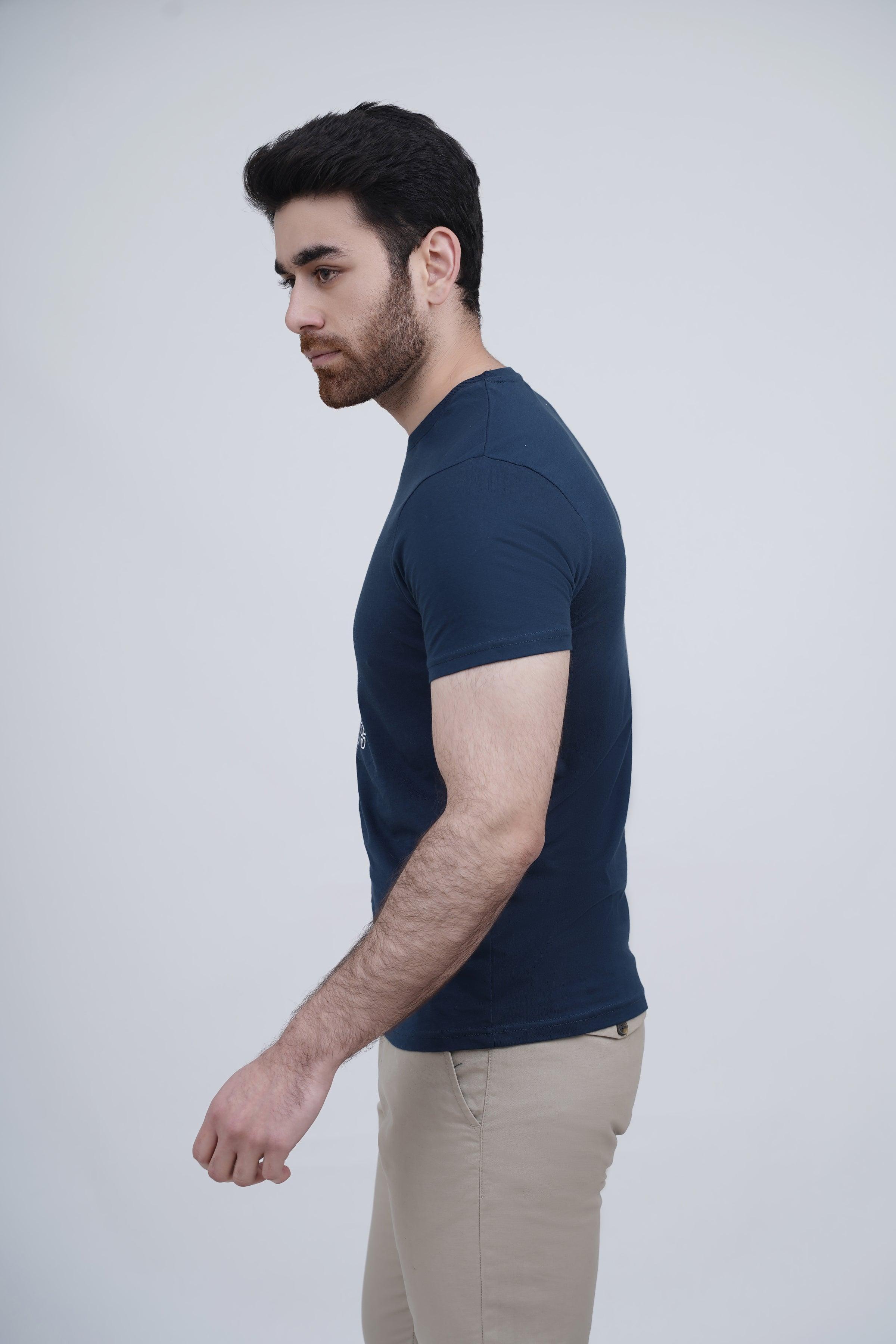 Men's dark blue graphic T-shirt, side view with short sleeves