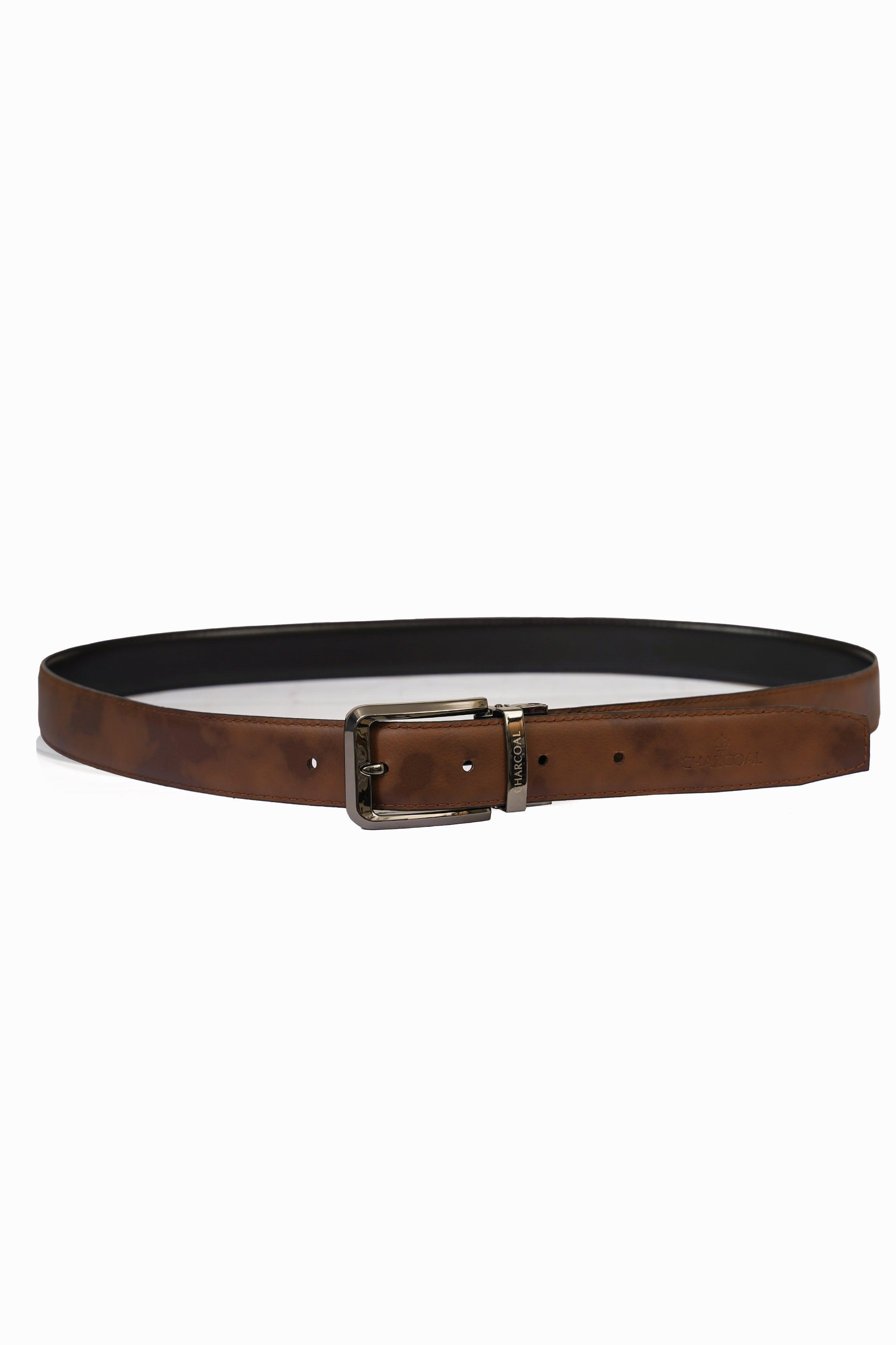 Reversible belt in brown leather with silver rectangular buckle and belt holes