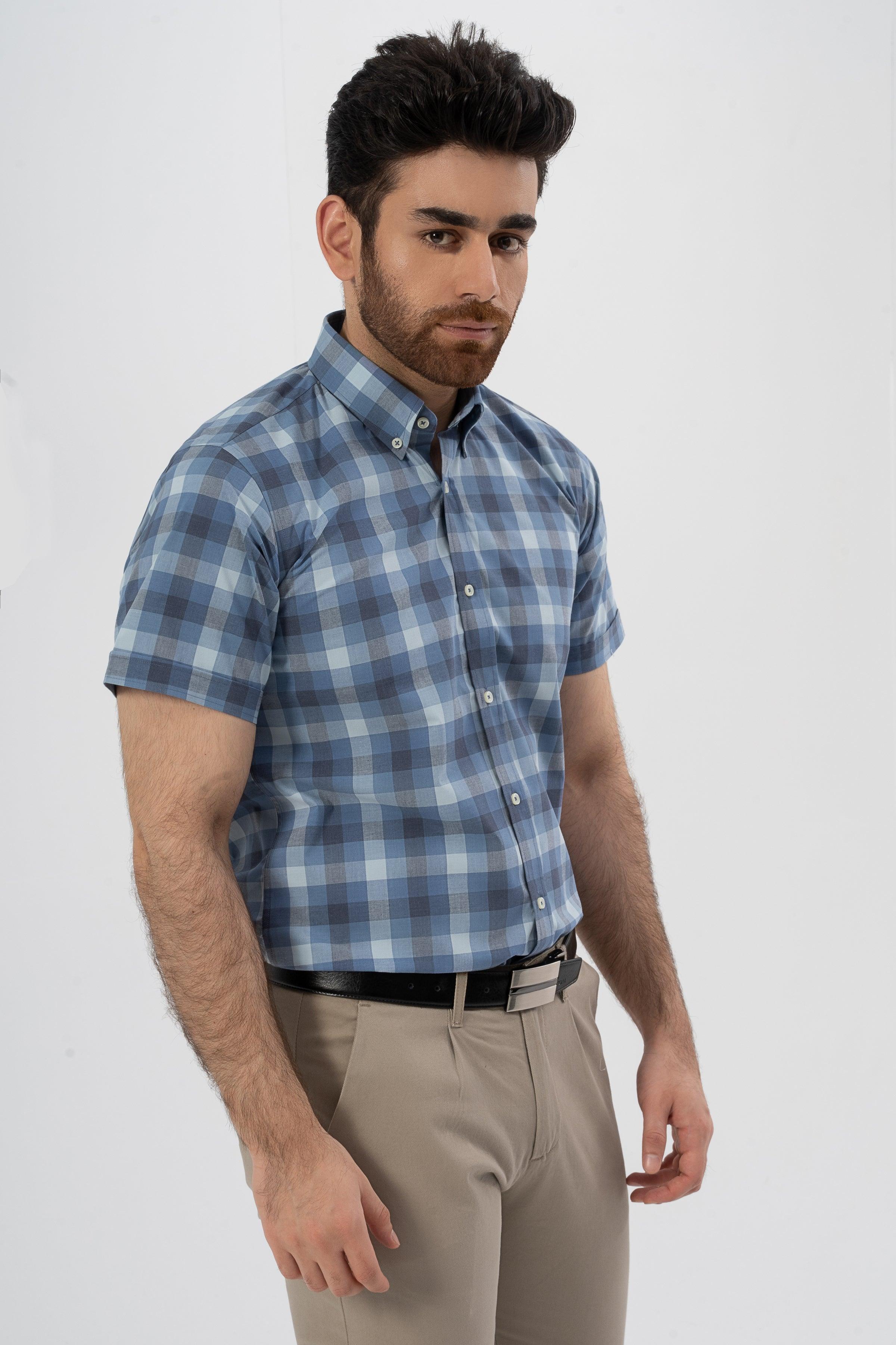 Men's sky blue check half-sleeve button-up shirt, short sleeves, chest buttons