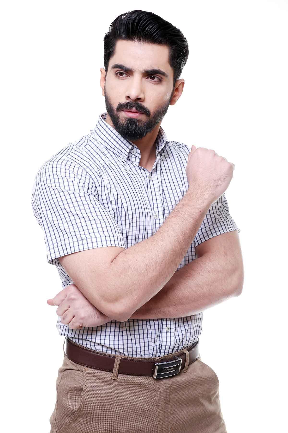 Blue and white check short-sleeve button-down shirt with pointed collar