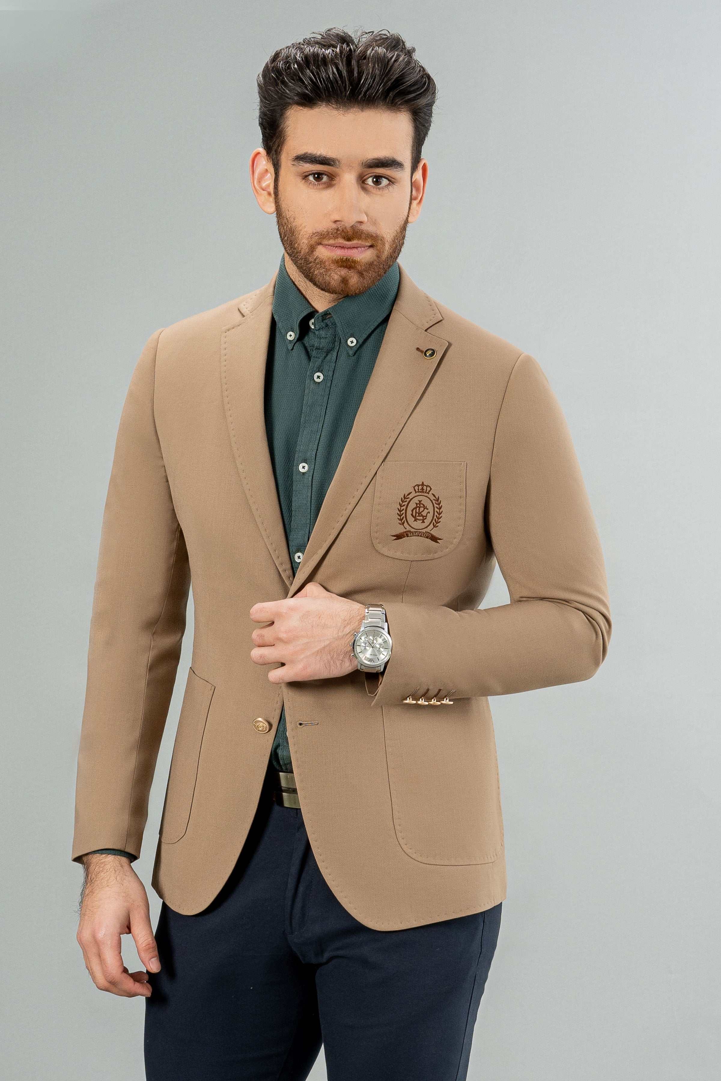 Khaki casual coat with welt pockets and single-breasted button front