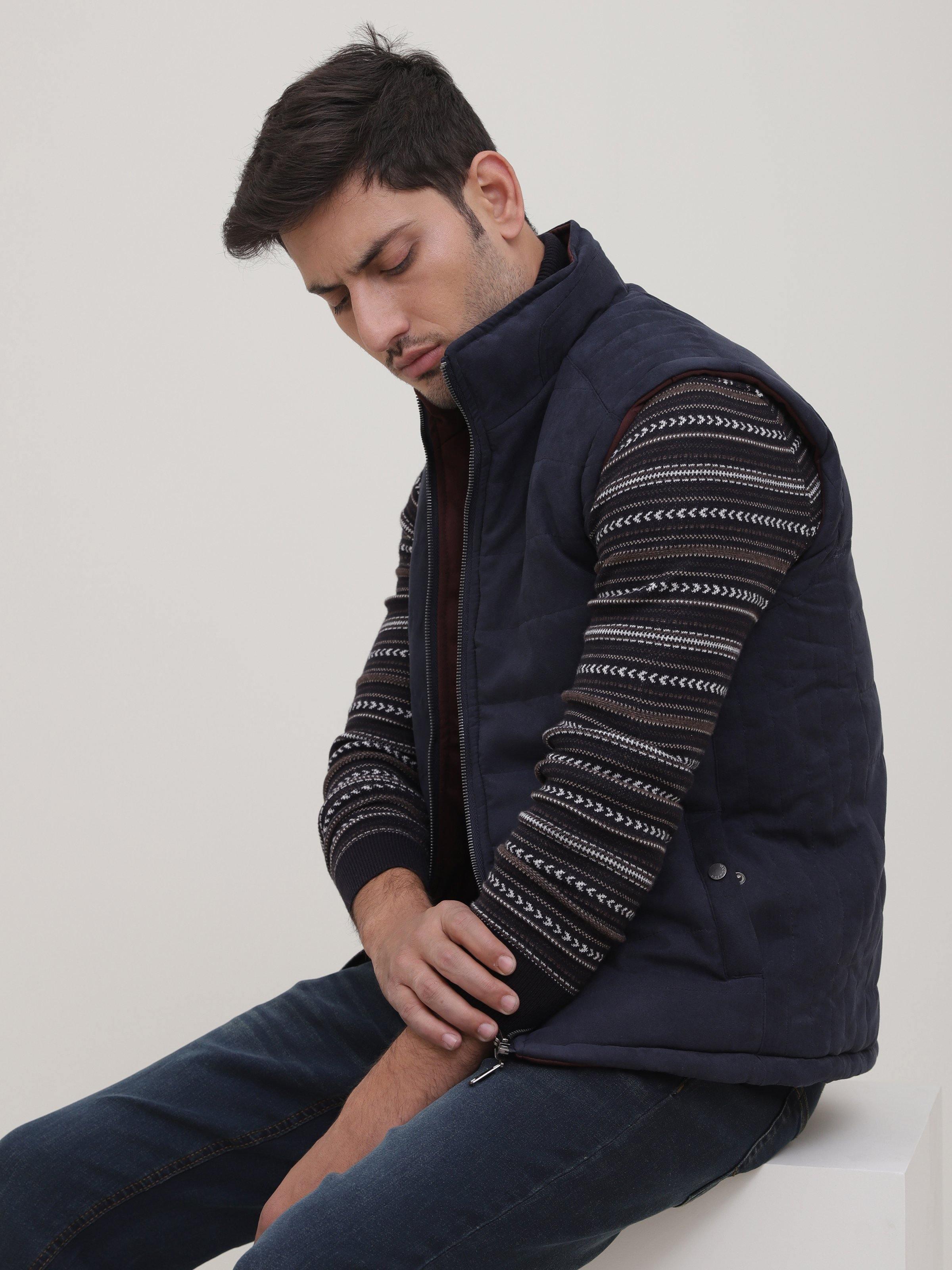 SLEEVELESS REVERSIBLE JACKET NAVY MAROON at Charcoal Clothing
