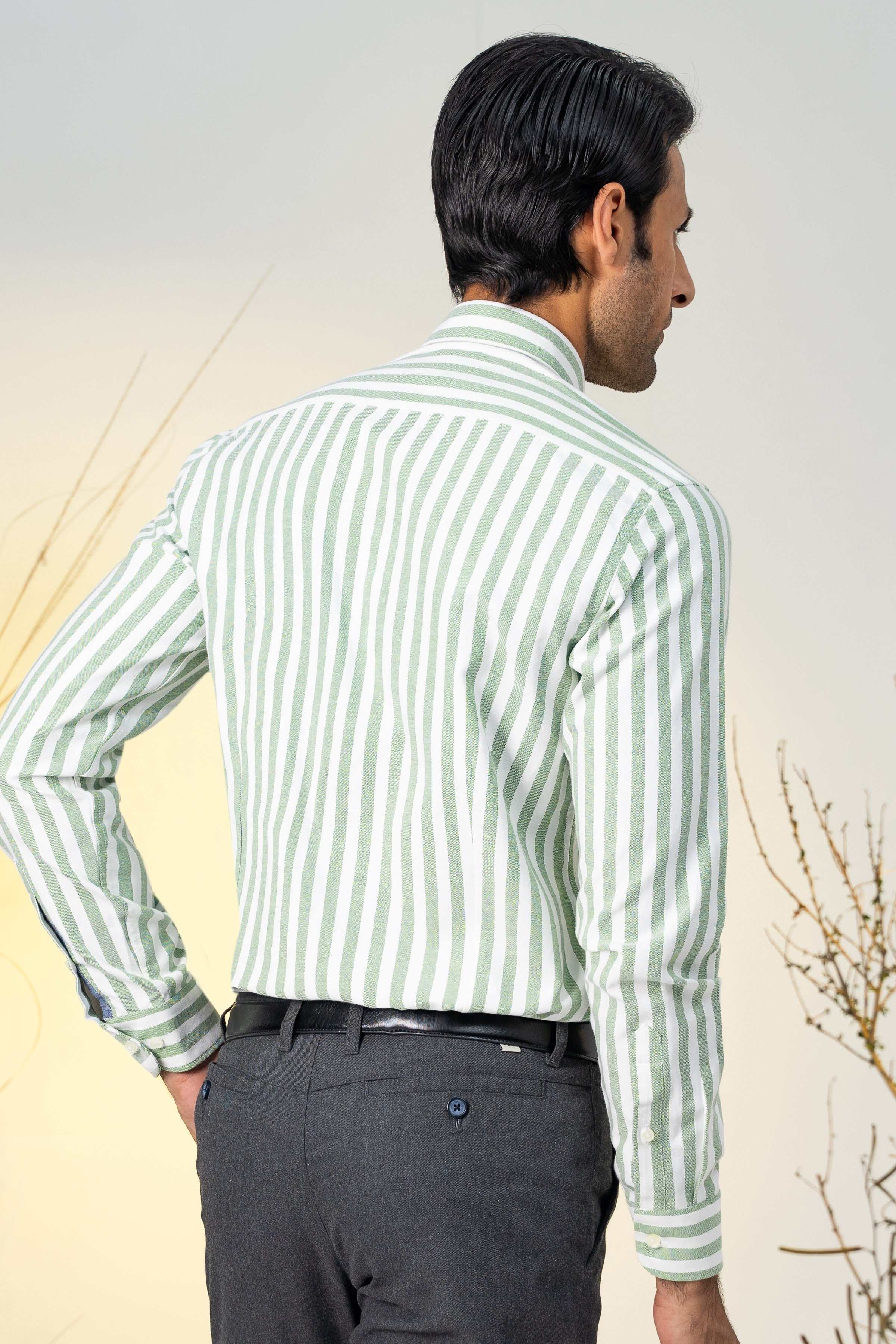 SMART SHIRT GREEN at Charcoal Clothing