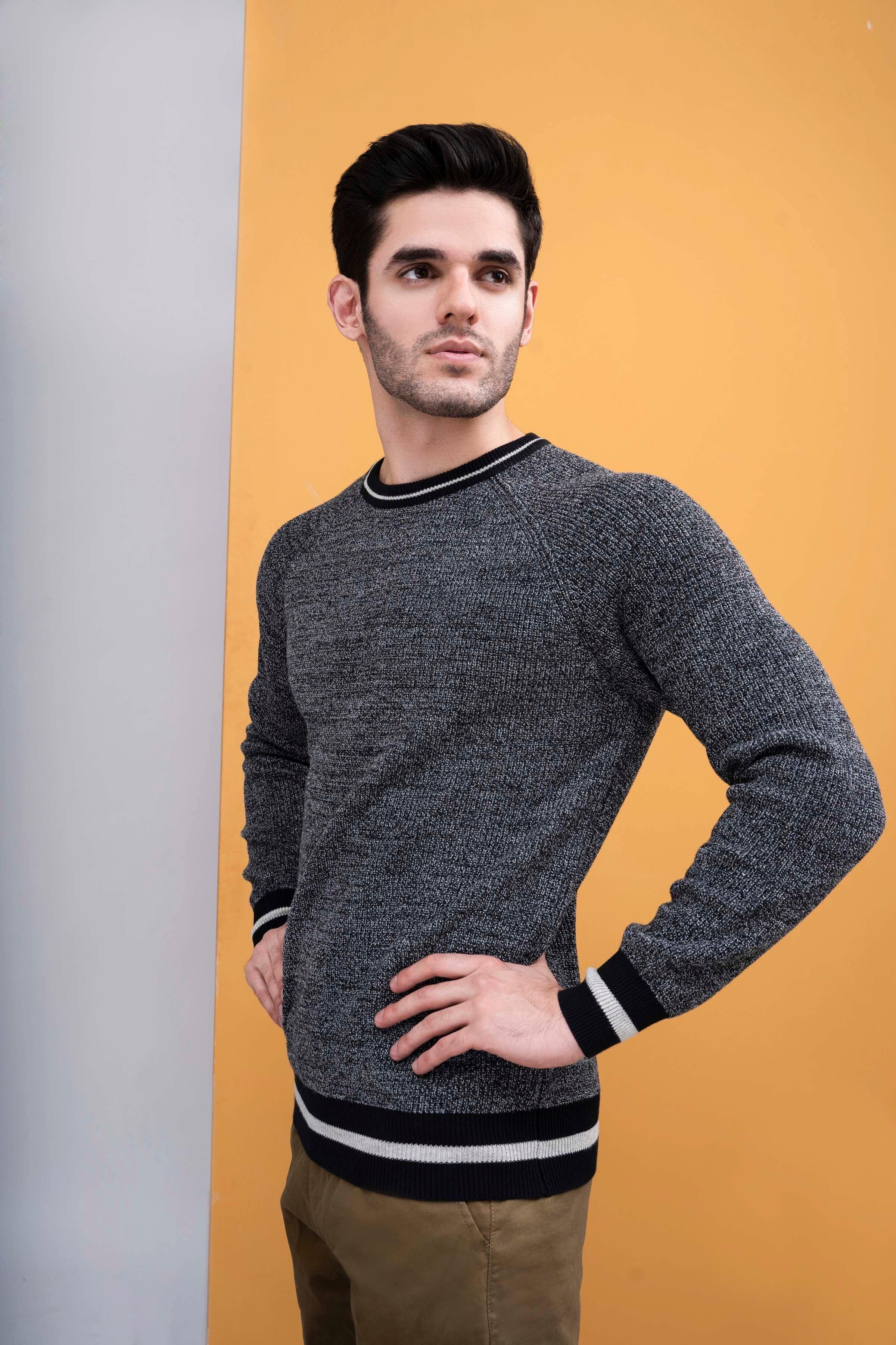 SWEATER ROUND NECK TIPPING FULL SLEEVES BLCK GRAY at Charcoal Clothing