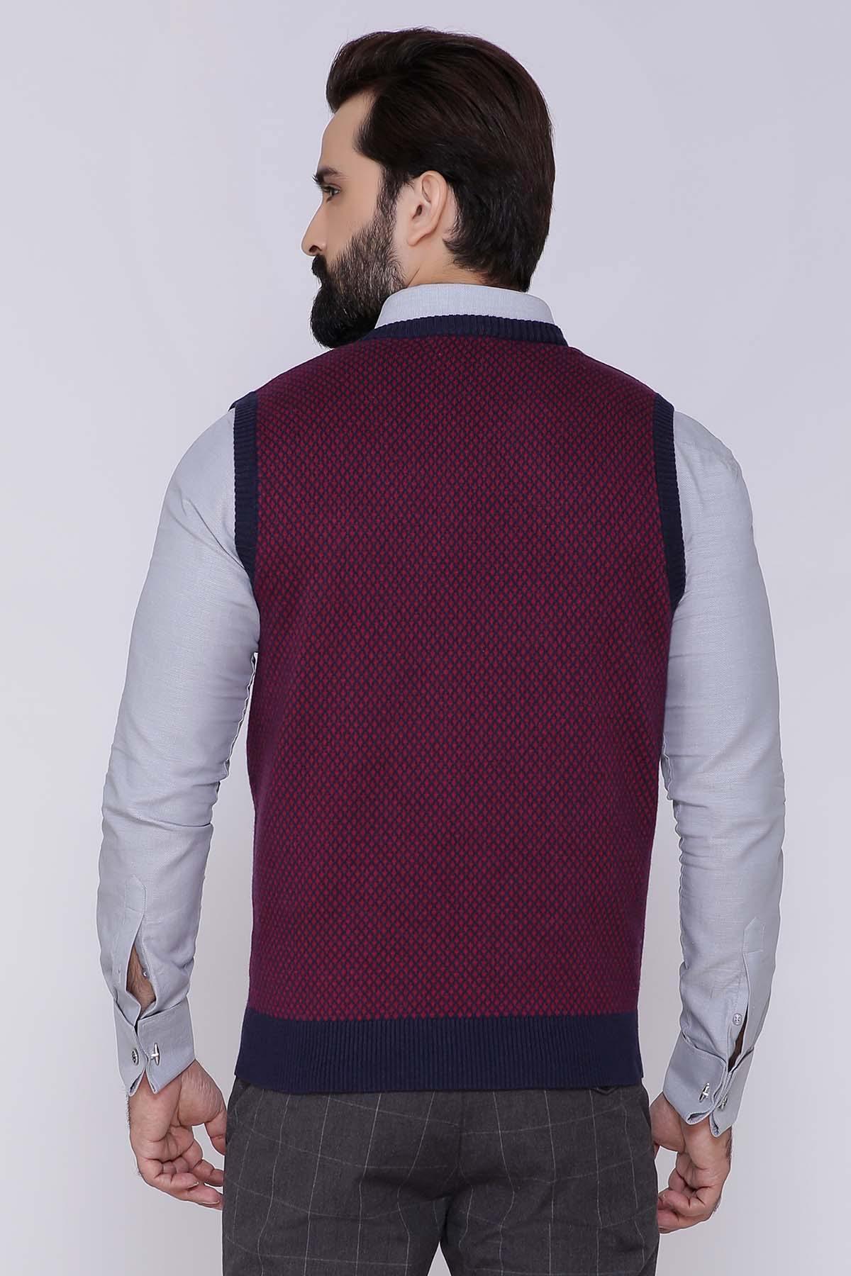Men's sleeveless sweater vest back in maroon with navy hem