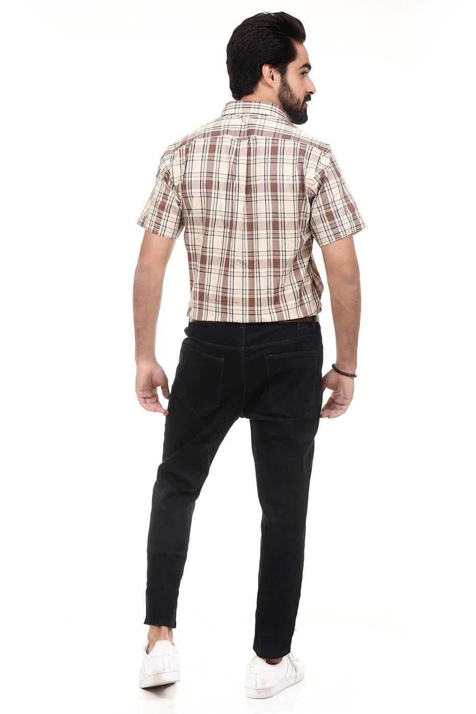 Men's half-sleeve plaid shirt in light brown and green, back yoke and buttons