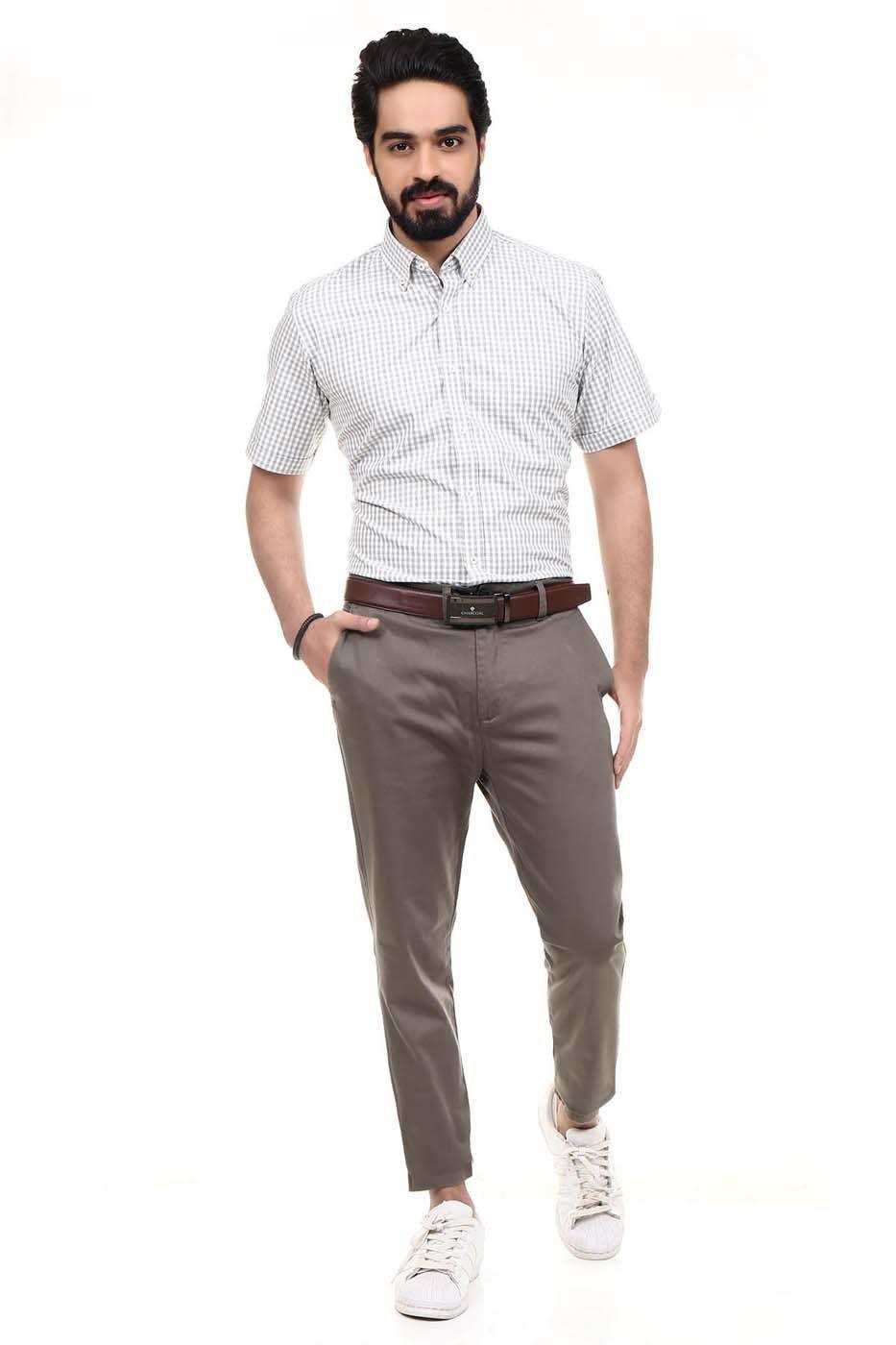 Grey/white checked half-sleeve button-up shirt with pointed collar