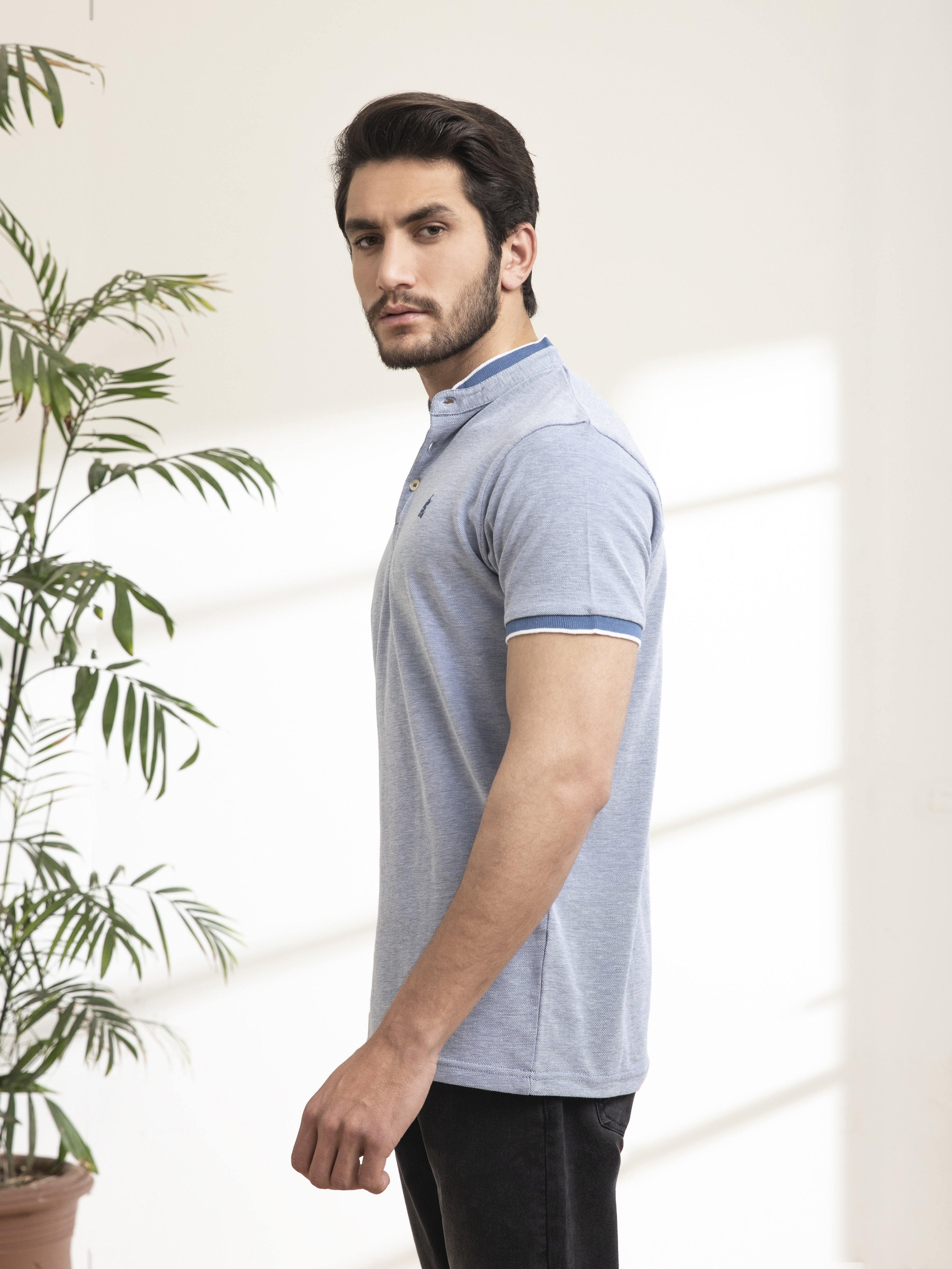 Sky blue band-collar polo shirt with contrast trim on collar and sleeves