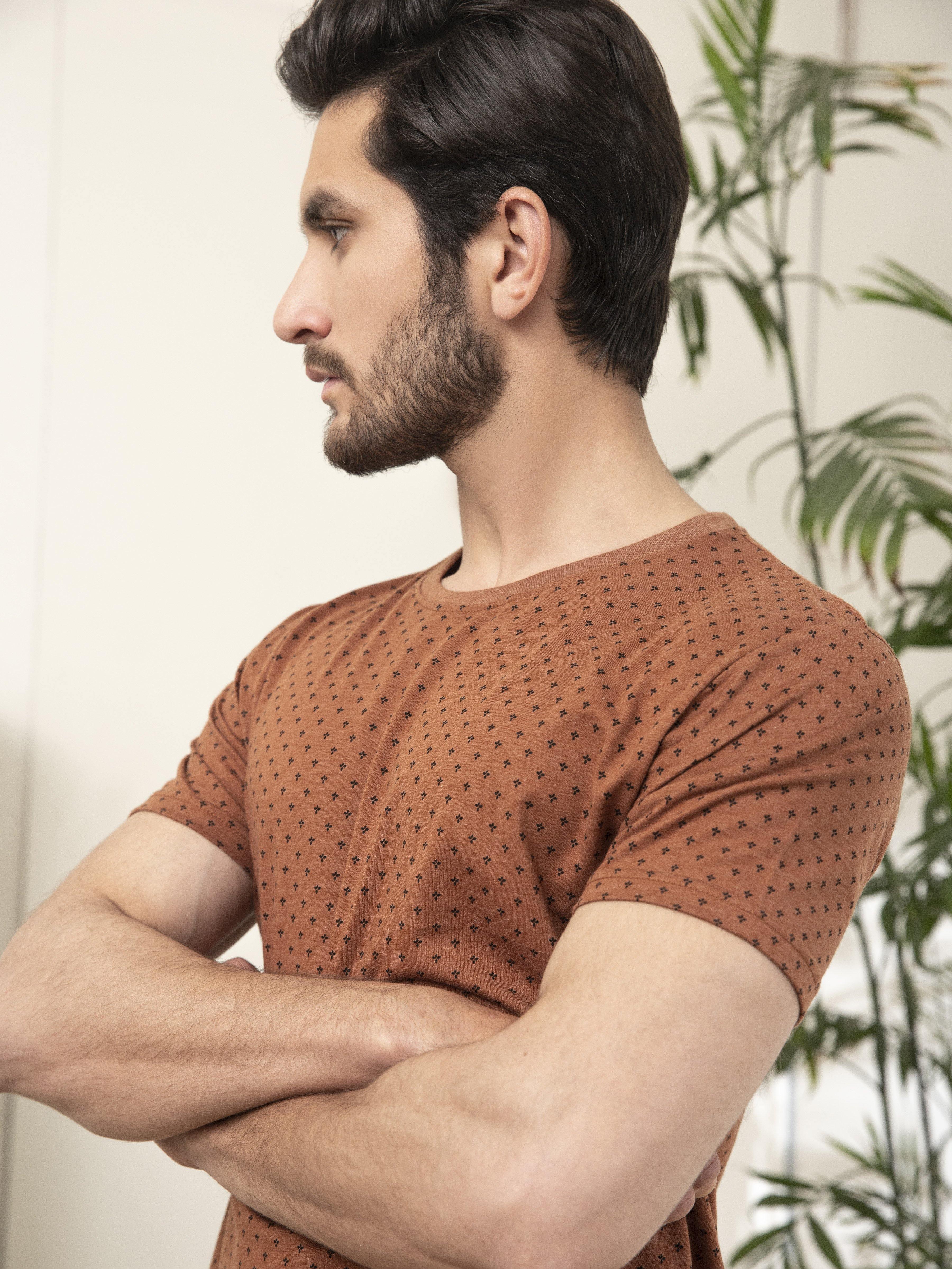 T SHIRT PRINTED ROUND NECK RUST at Charcoal Clothing