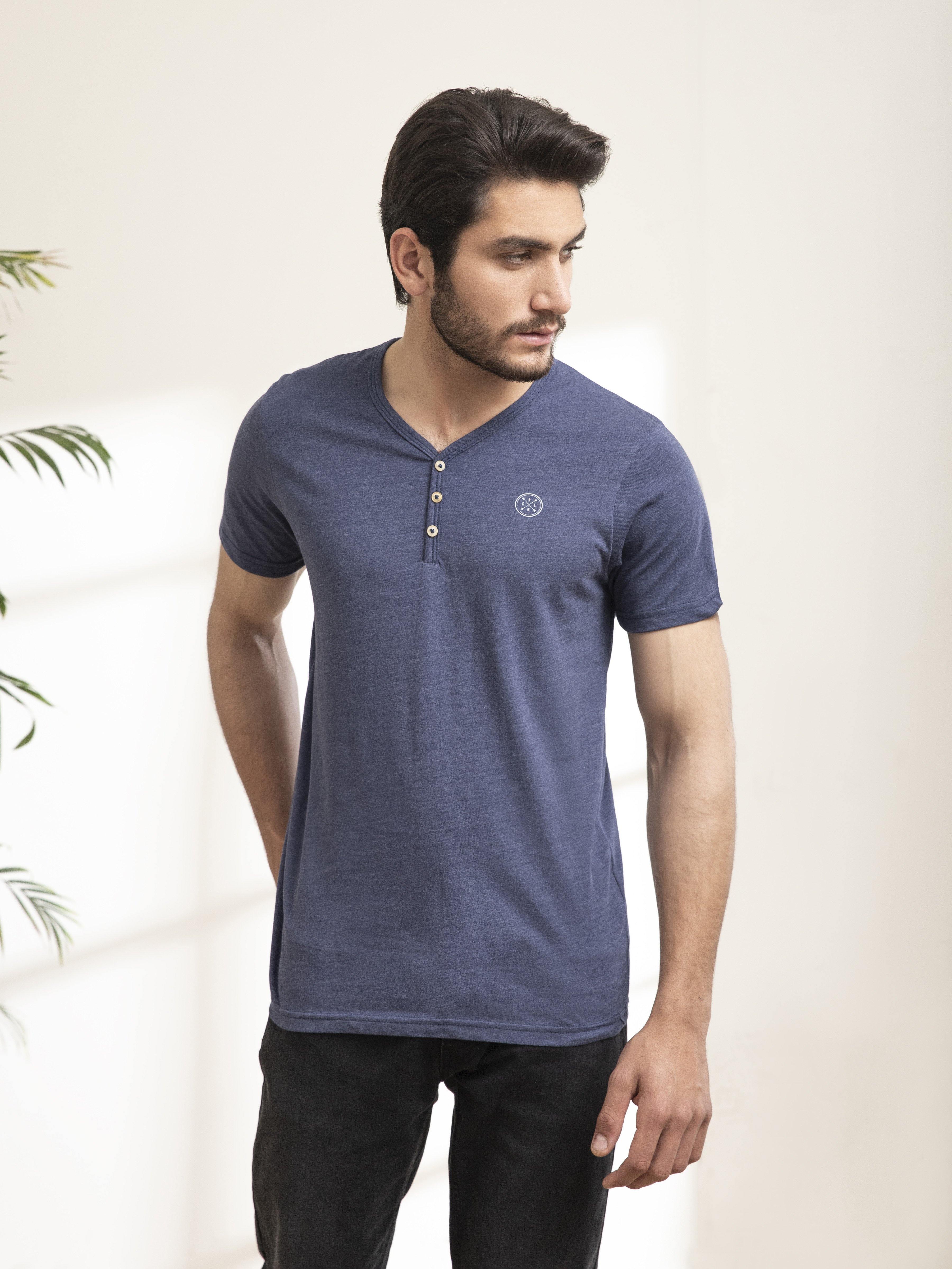 Men's dark blue V-neck T-shirt with three-button henley placket