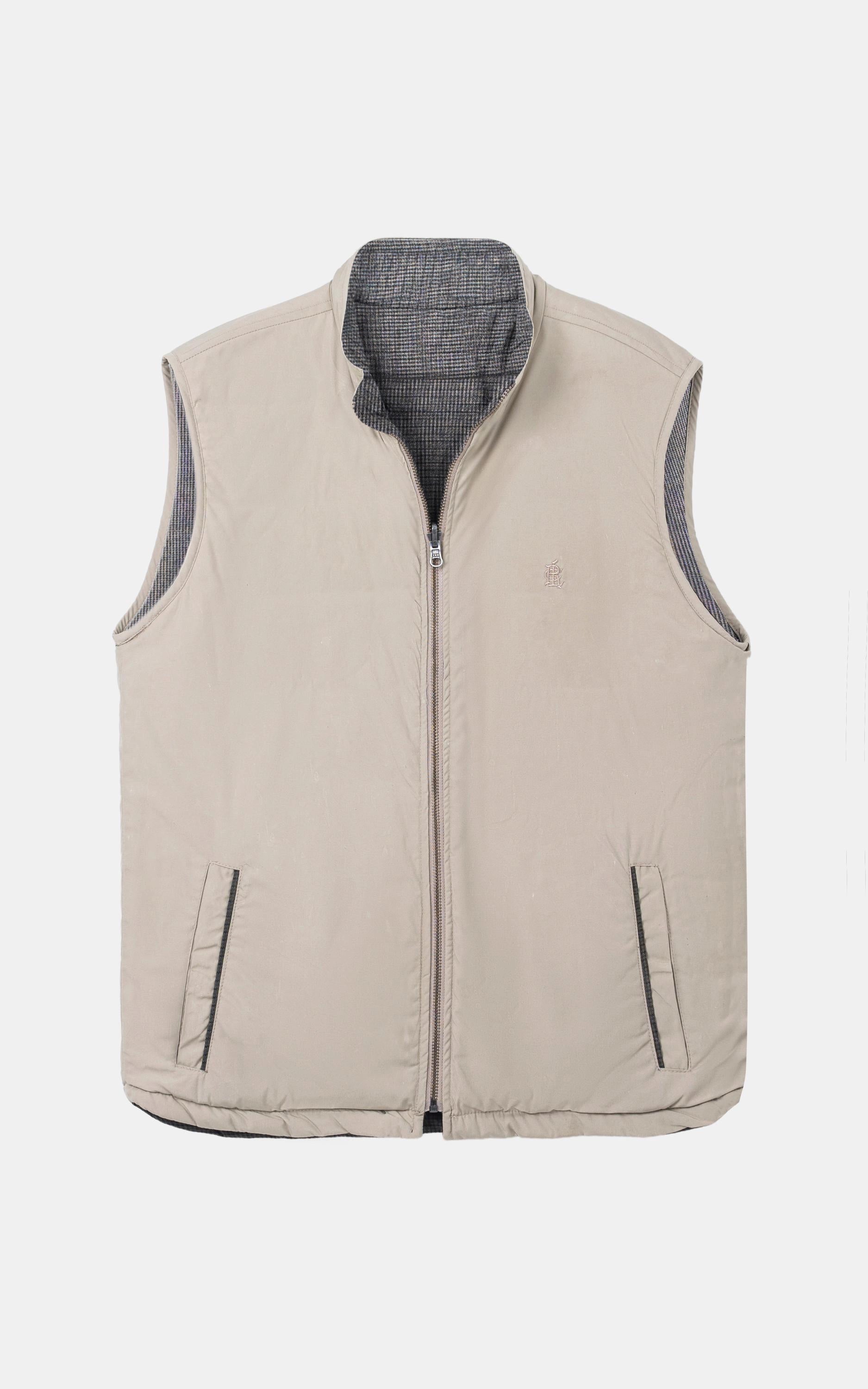 SLIM FIT SLEEVELESS REVERSIBLE QUILTED JACKET KHAKI