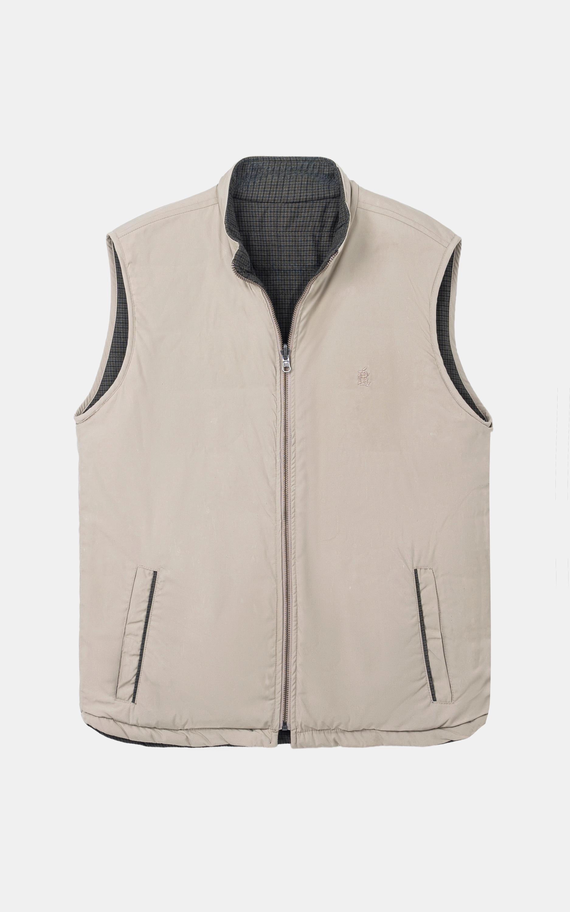 SLIM FIT SLEEVELESS REVERSIBLE QUILTED JACKET OLIVE
