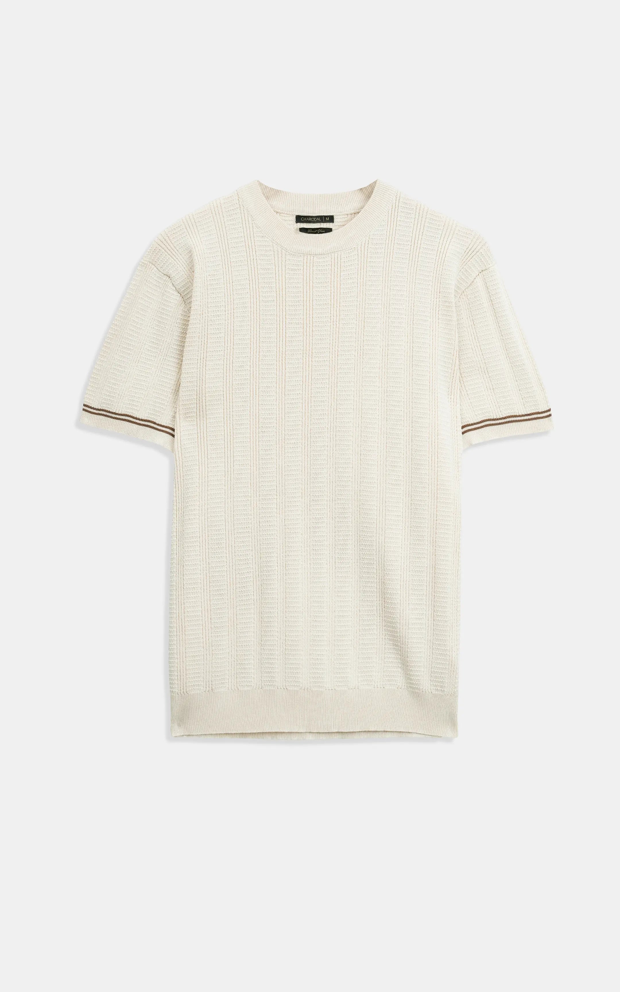 Beige cable-knit crew neck T-shirt, short sleeves with striped ribbed cuffs.