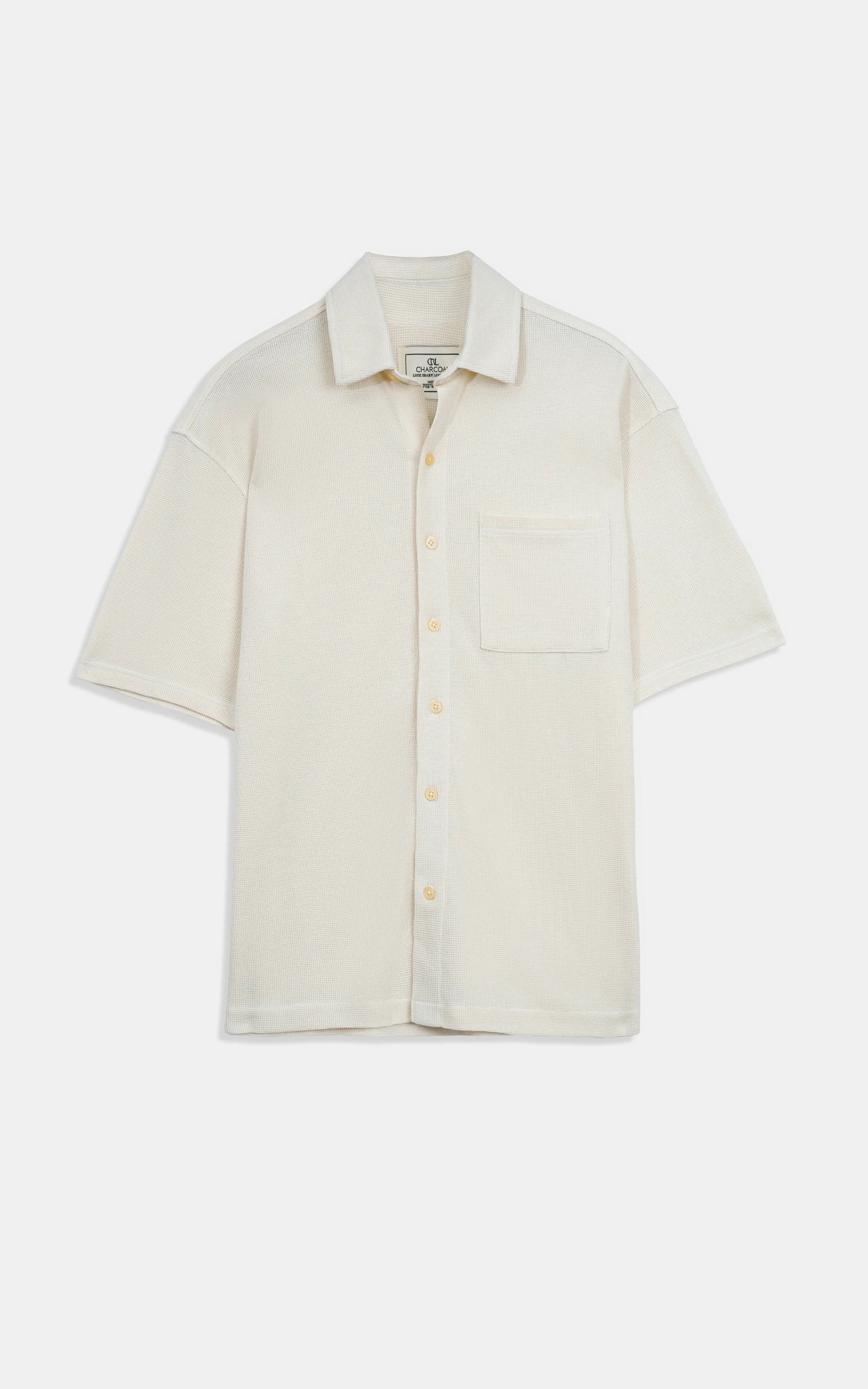 Off-white short-sleeve knit casual shirt with collar and chest pocket