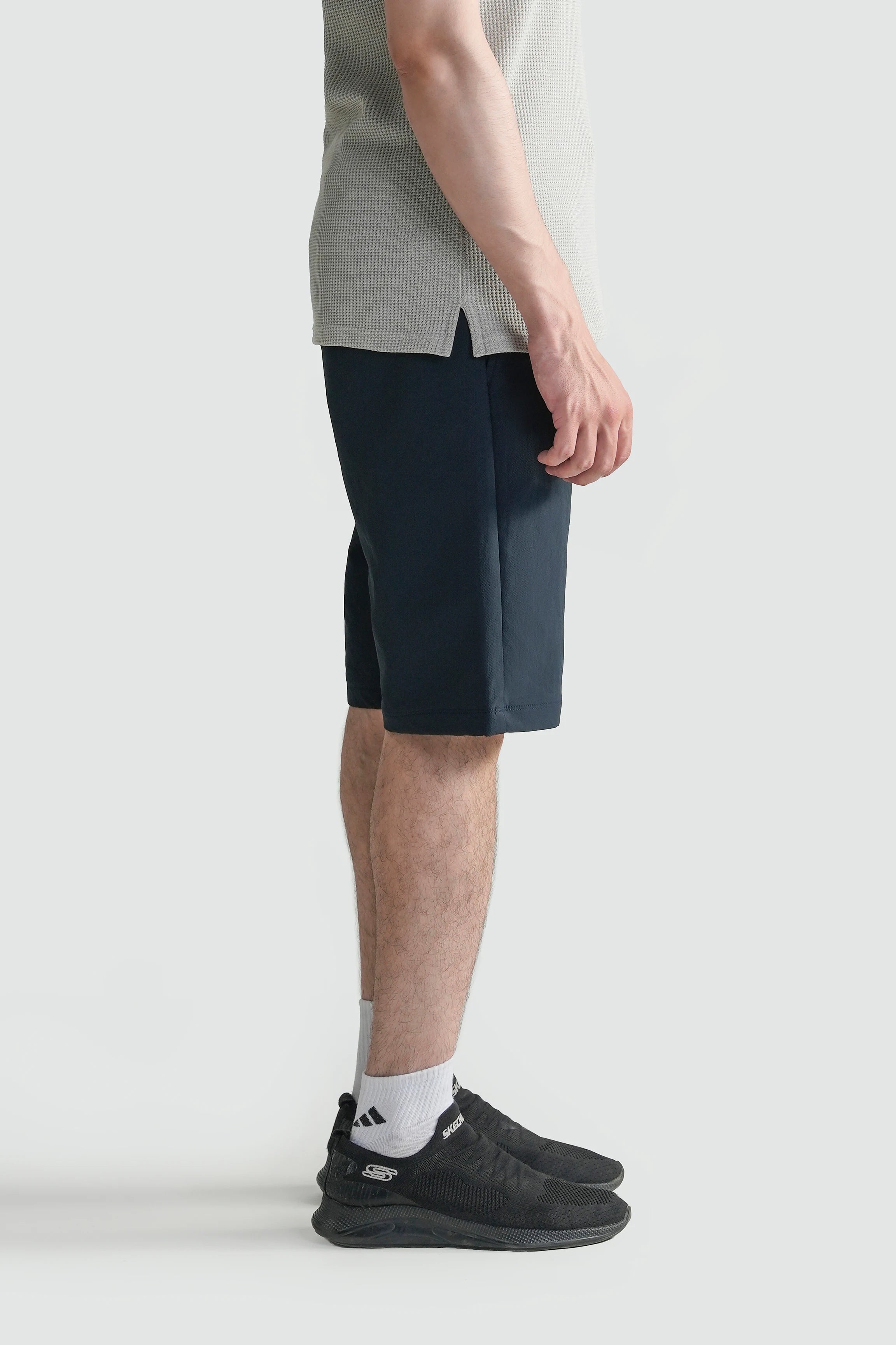 Navy regular-fit shorts, side view, elastic waistband with drawstring
