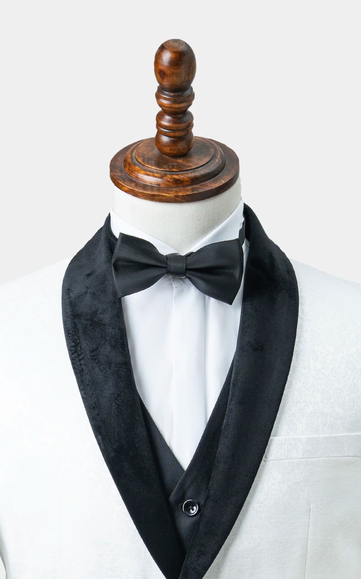 Tuxedo Suit With Shawl Lapel Off white